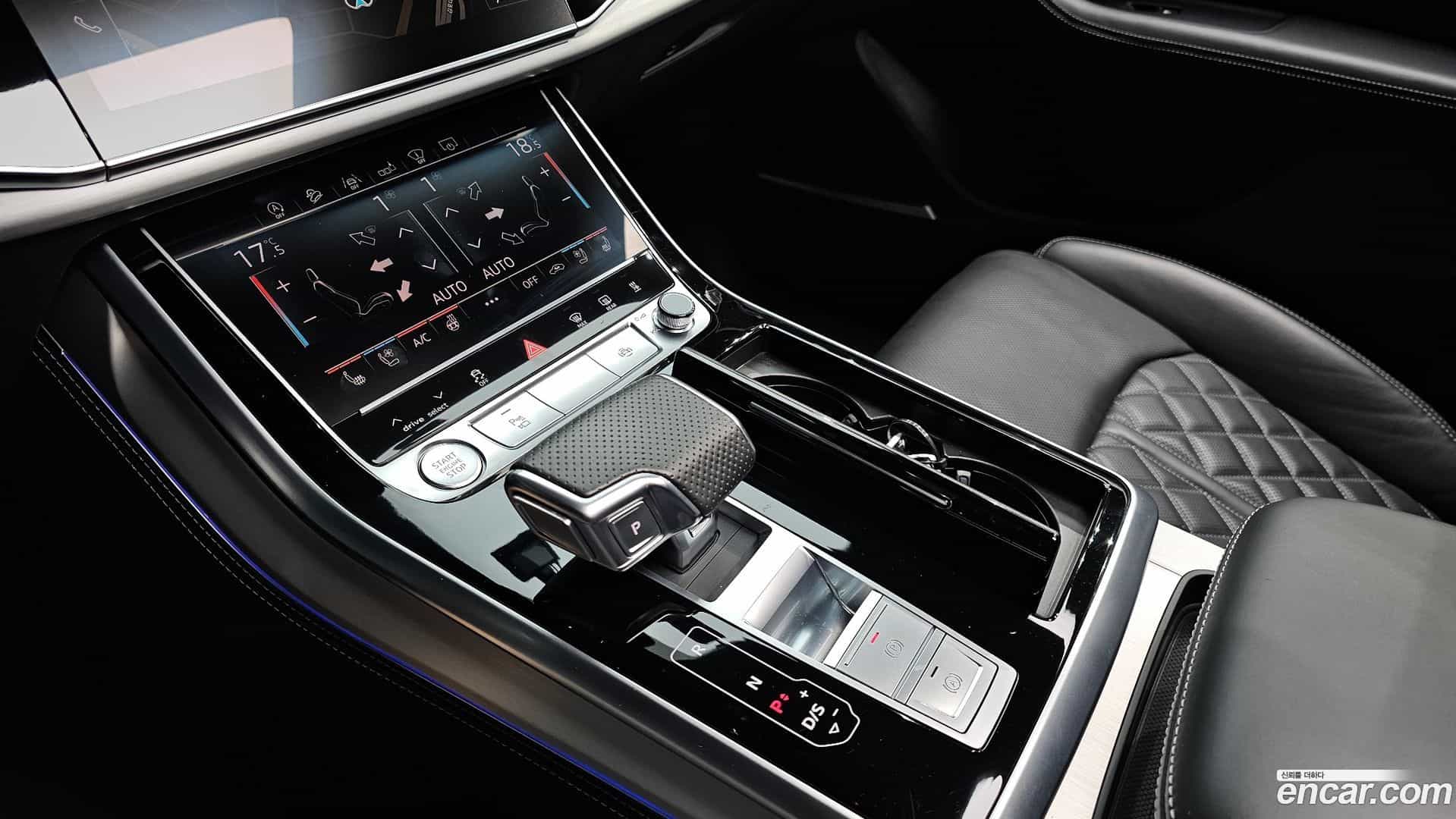 Q8 Audi 2020.3-INNER-009