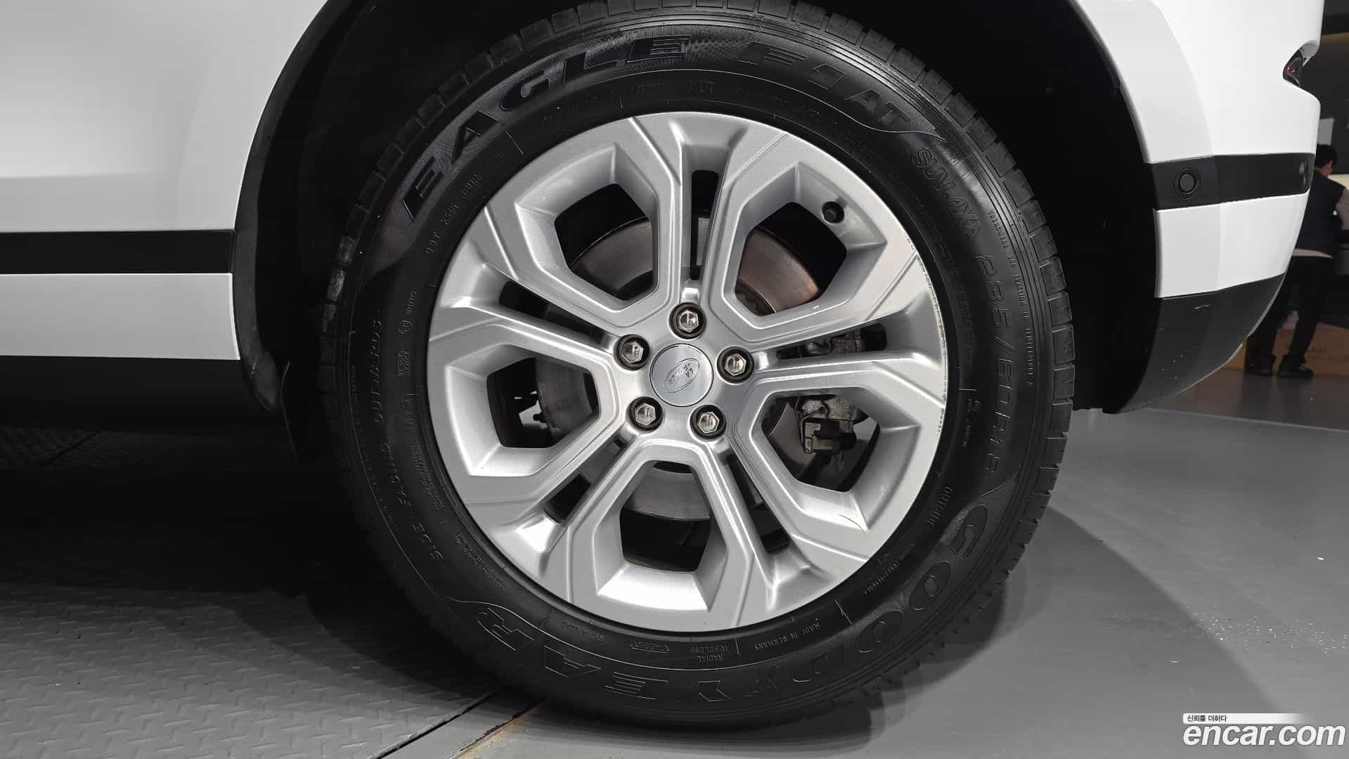 Range Rover Evoque Land Rover 2021.5-OUTER-031