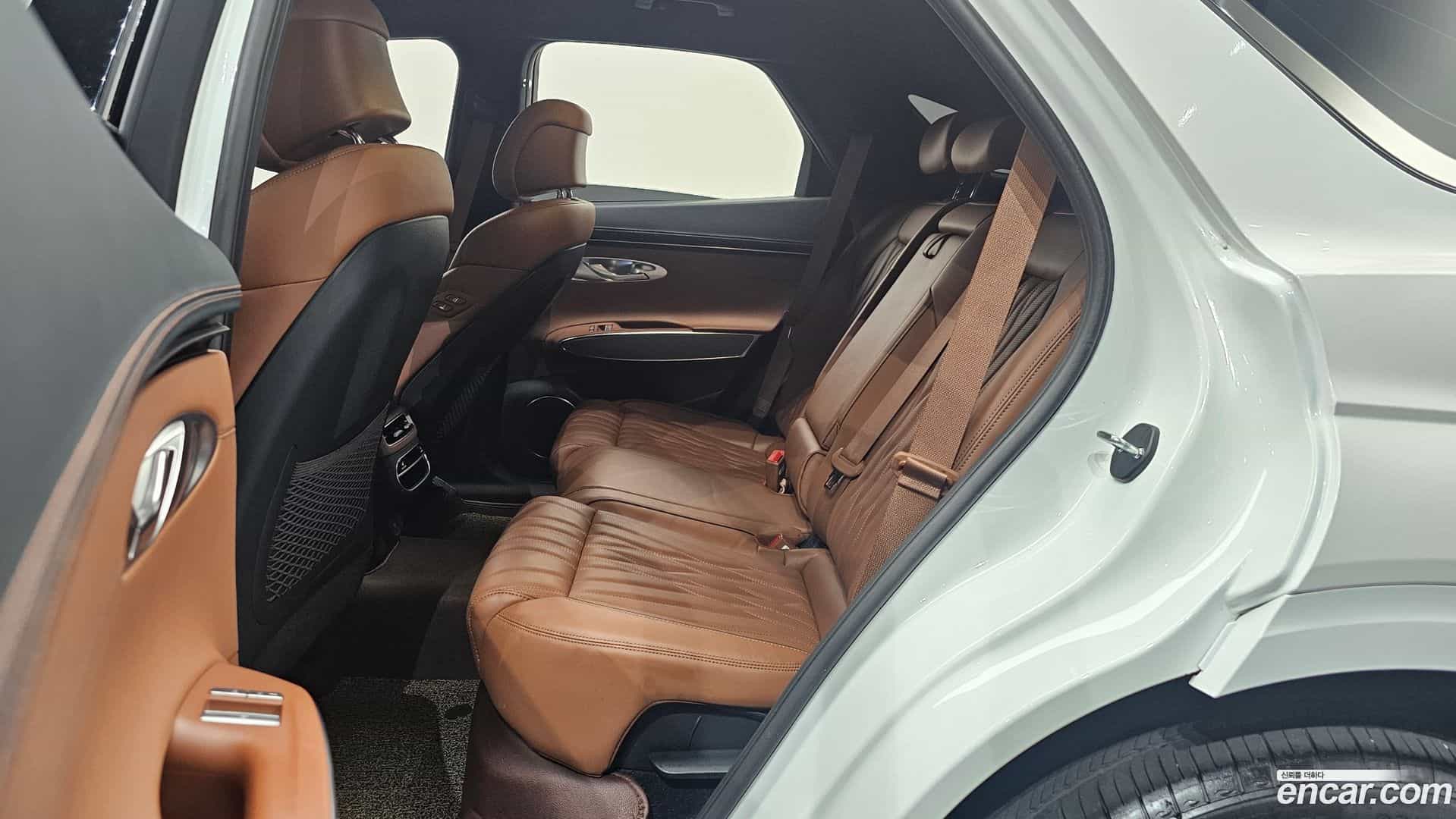 GV70 Genesis 2024.0-INNER-036