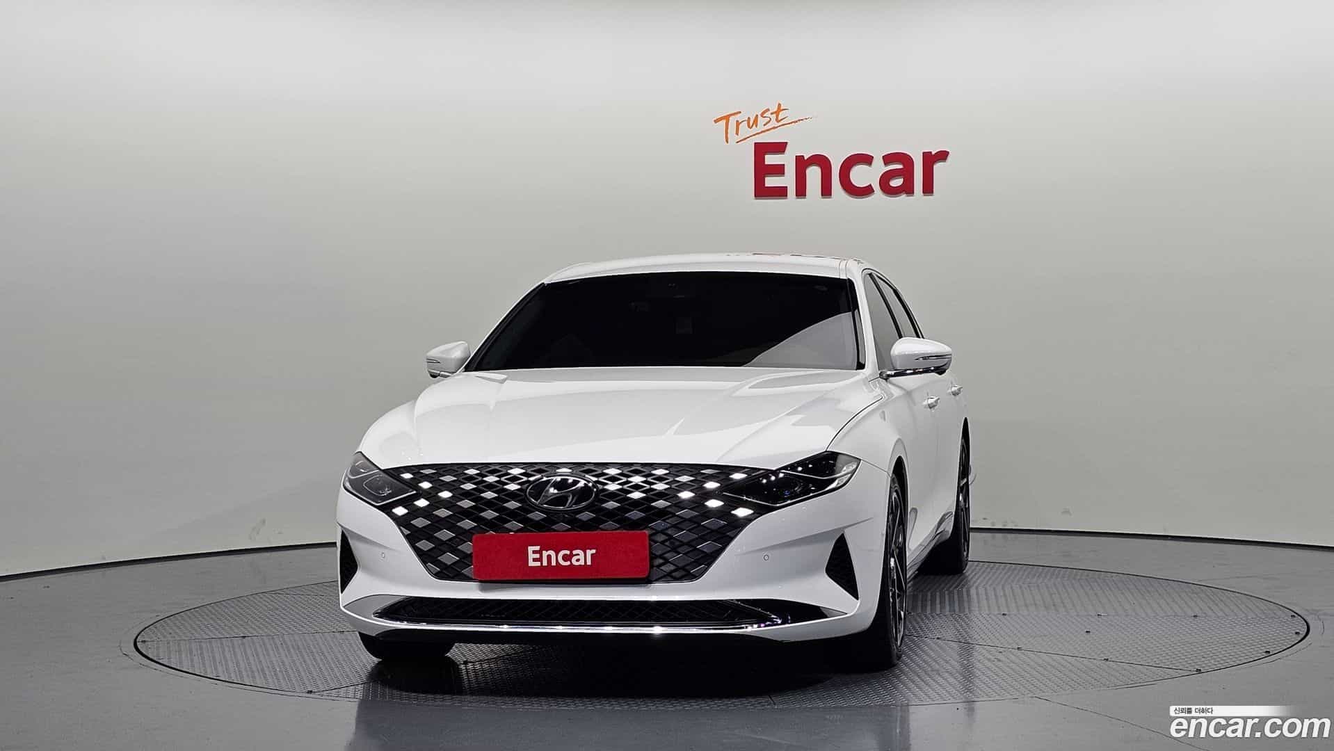 Grandeur Hyundai 2020.6-OUTER-003