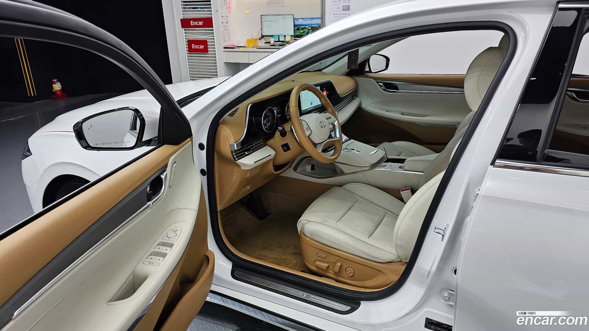 Grandeur Hyundai 2020.6-INNER-010