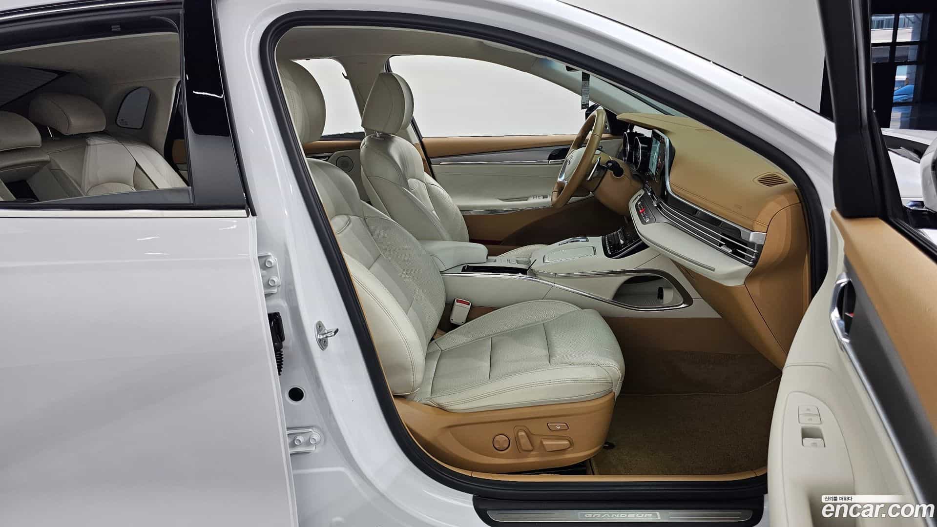 Grandeur Hyundai 2020.6-OPTION-015