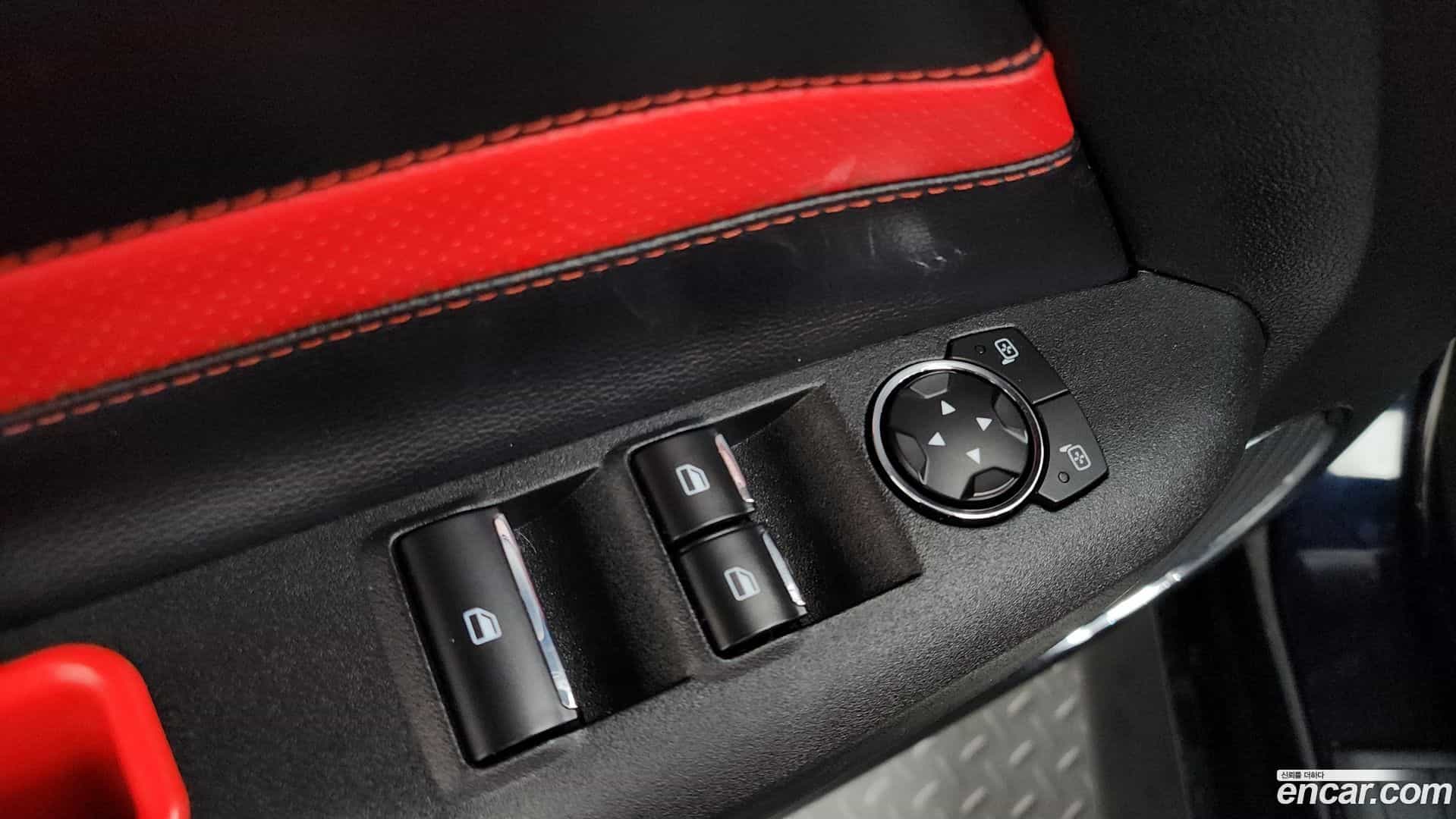 Mustang Ford 2021.3-OPTION-045