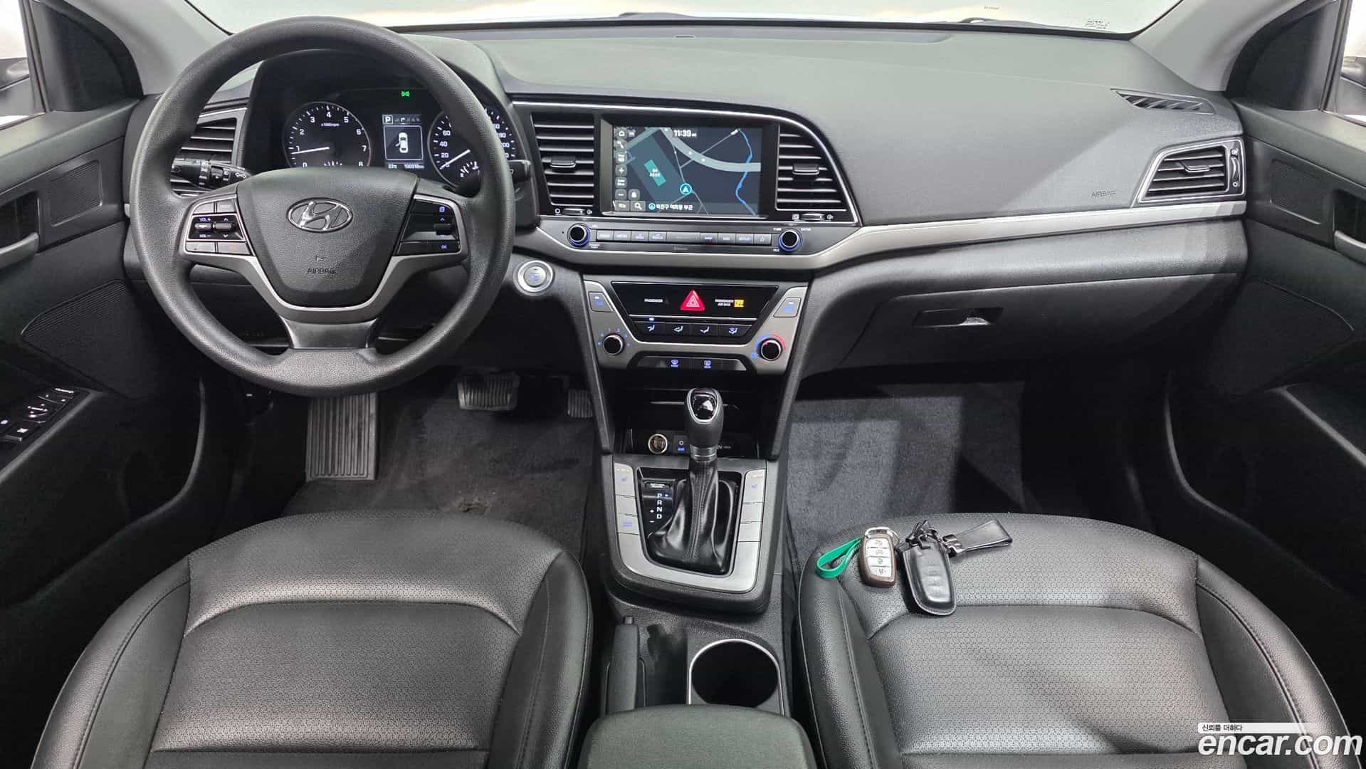 AVANTE Hyundai 2017.11-INNER-007