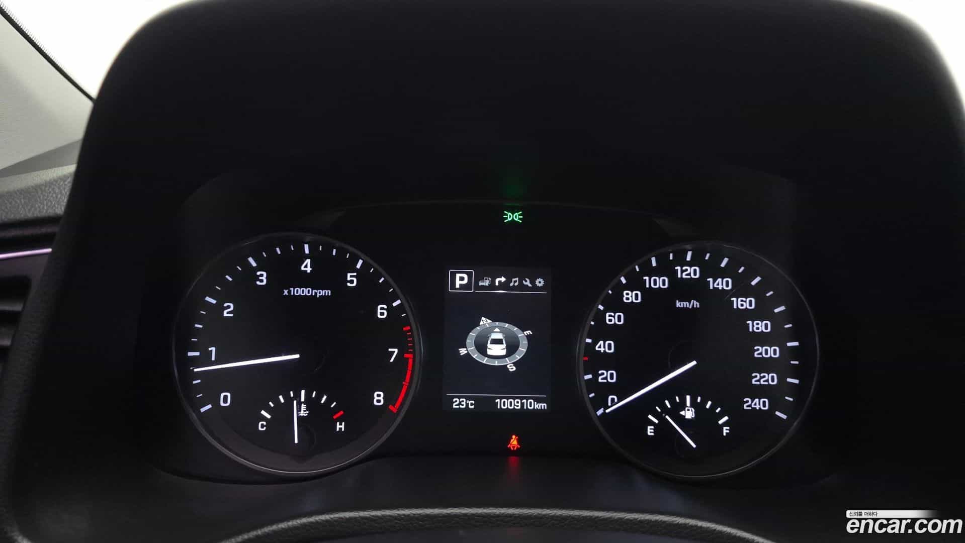AVANTE Hyundai 2017.11-INNER-008