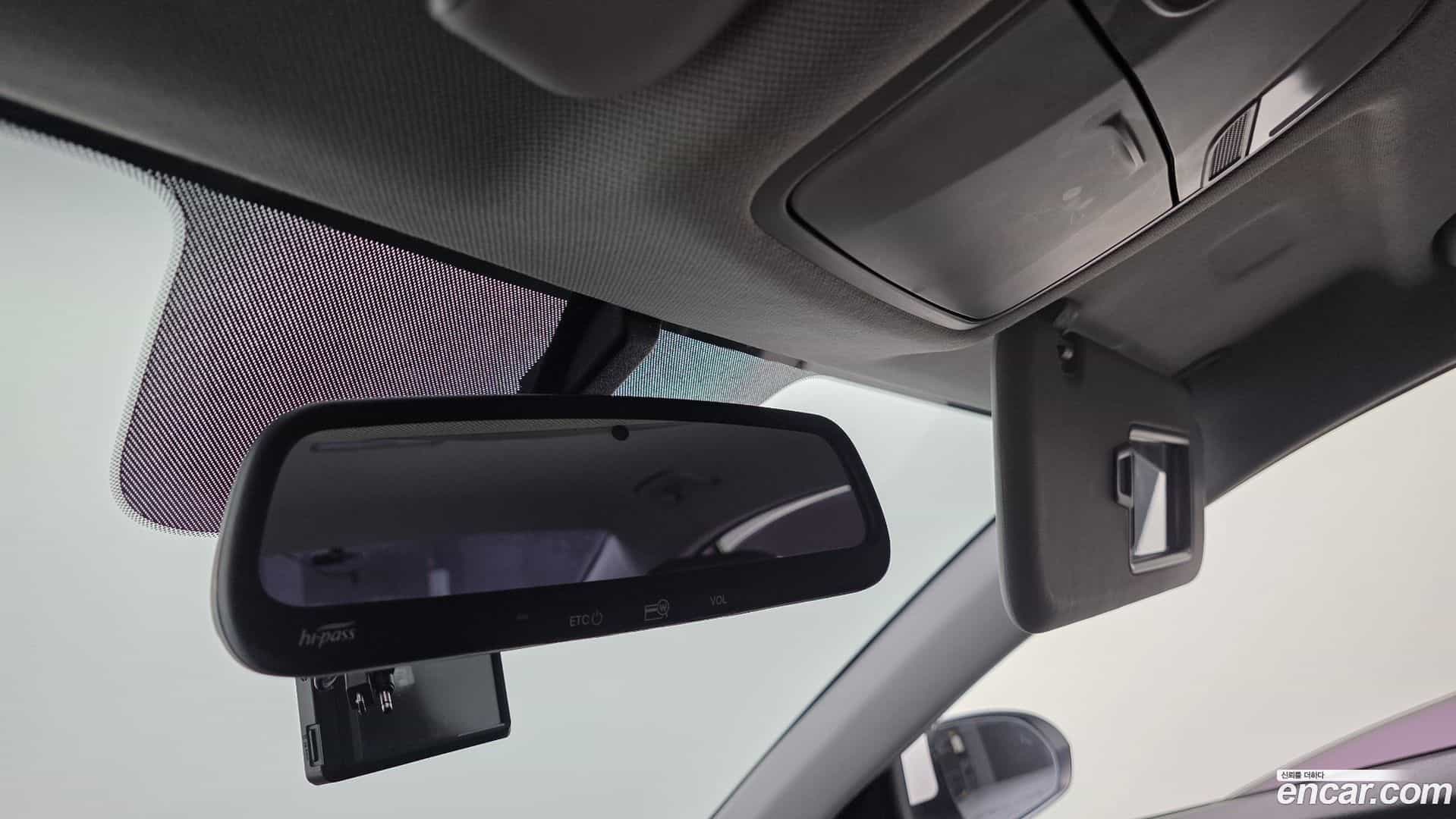AVANTE Hyundai 2017.11-OPTION-020