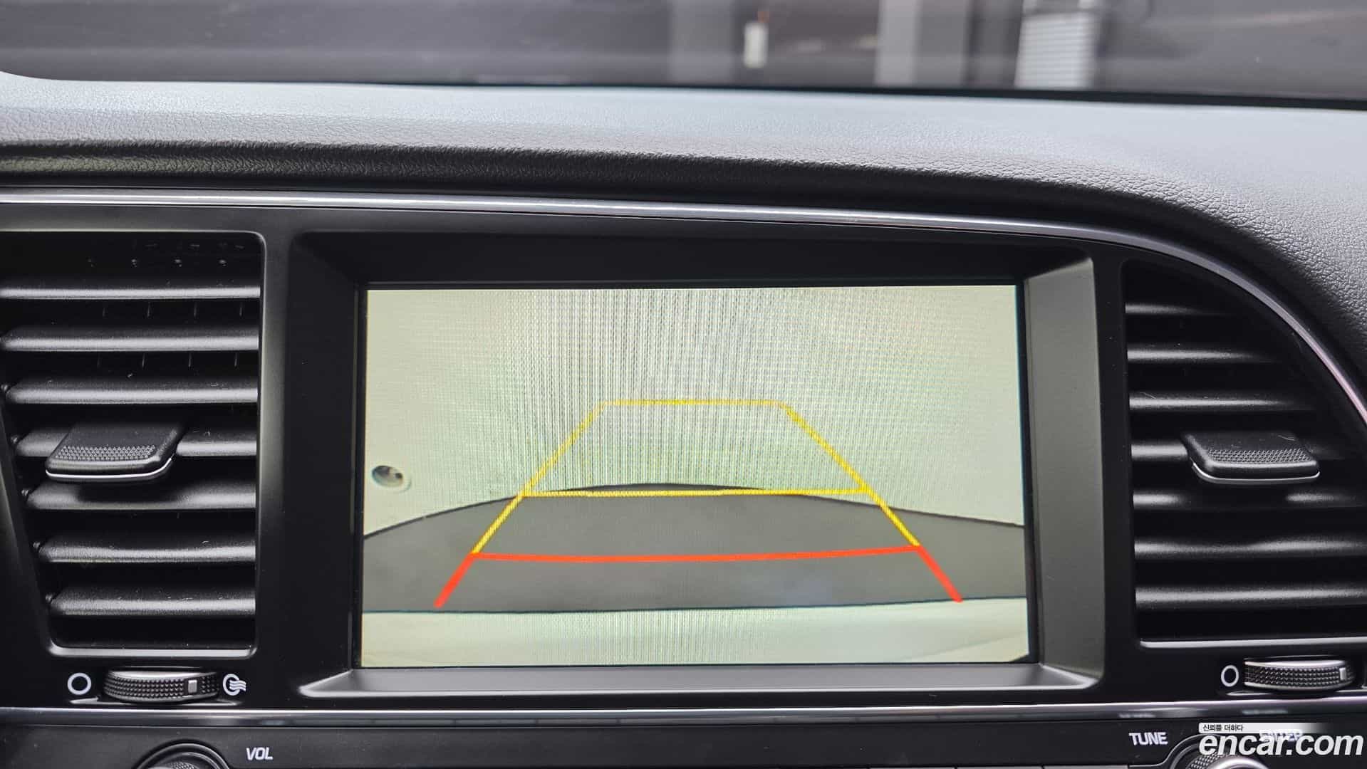 AVANTE Hyundai 2017.11-OPTION-022
