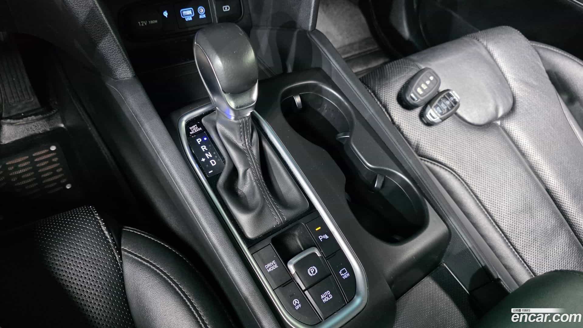 Santafe Hyundai 2018.4-INNER-009