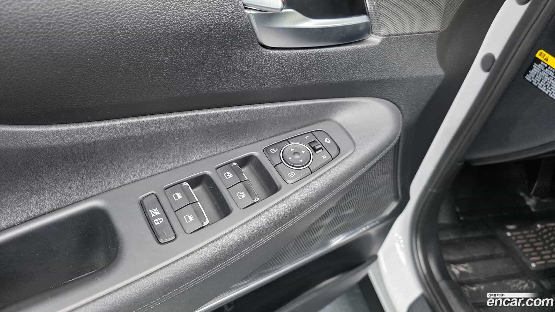 Santafe Hyundai 2018.4-OPTION-023