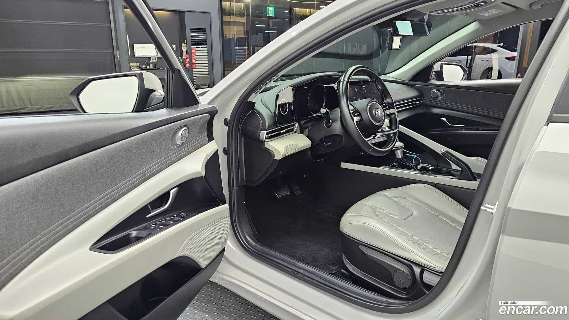 AVANTE Hyundai 2020.8-INNER-010