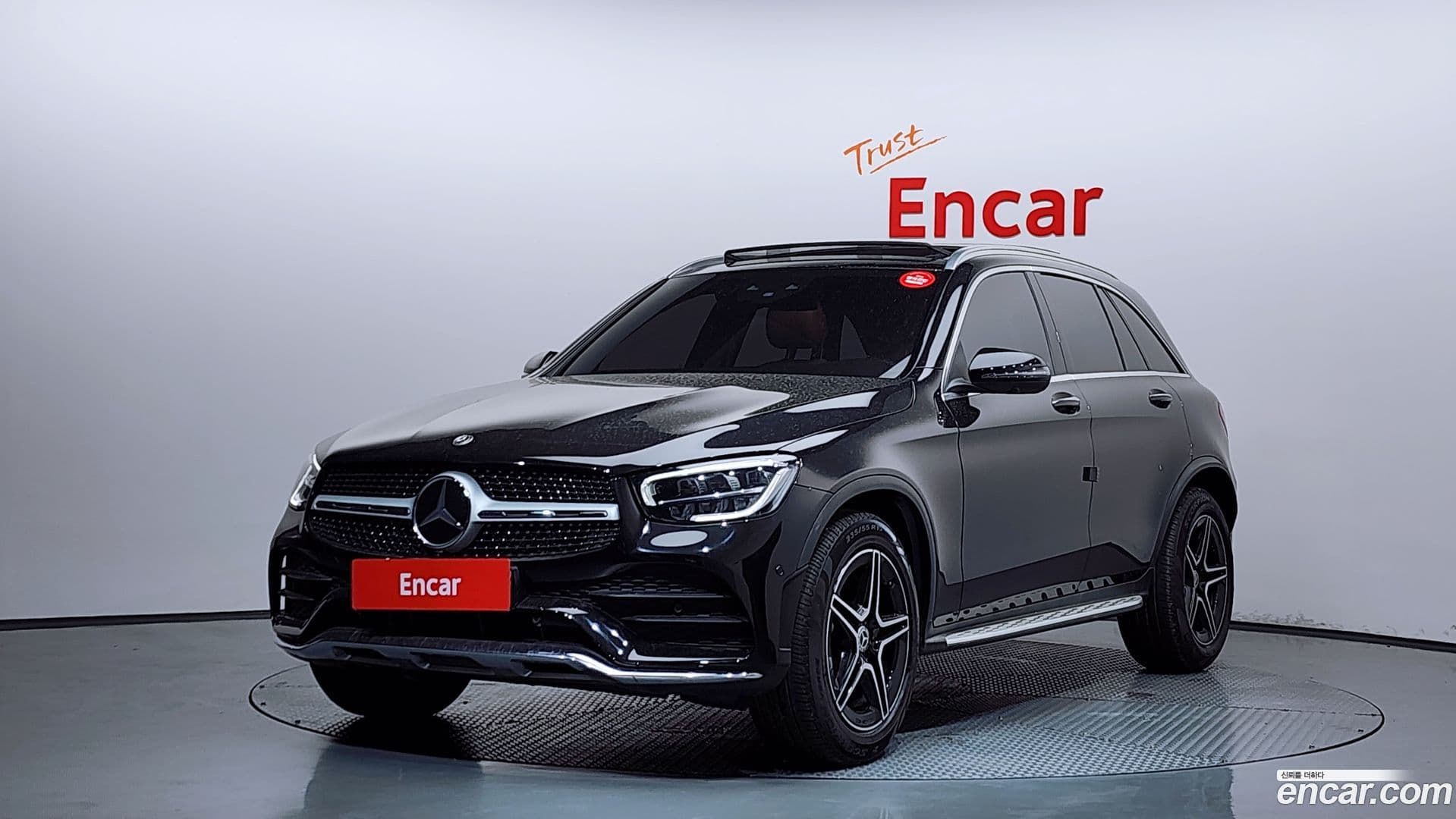 Main__Slider__Photo:GLC-Class Mercedes-Benz 2022.7-0