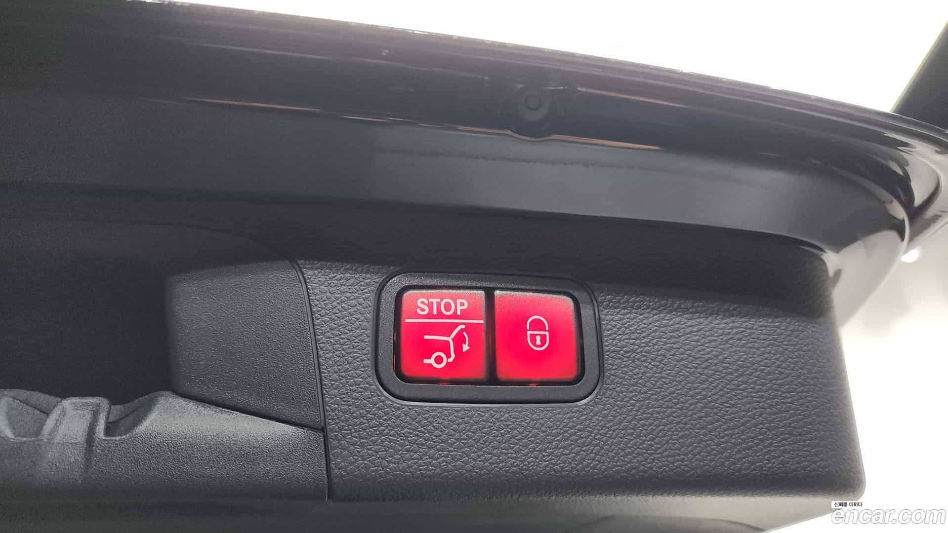 GLC-Class Mercedes-Benz 2022.7-OPTION-022