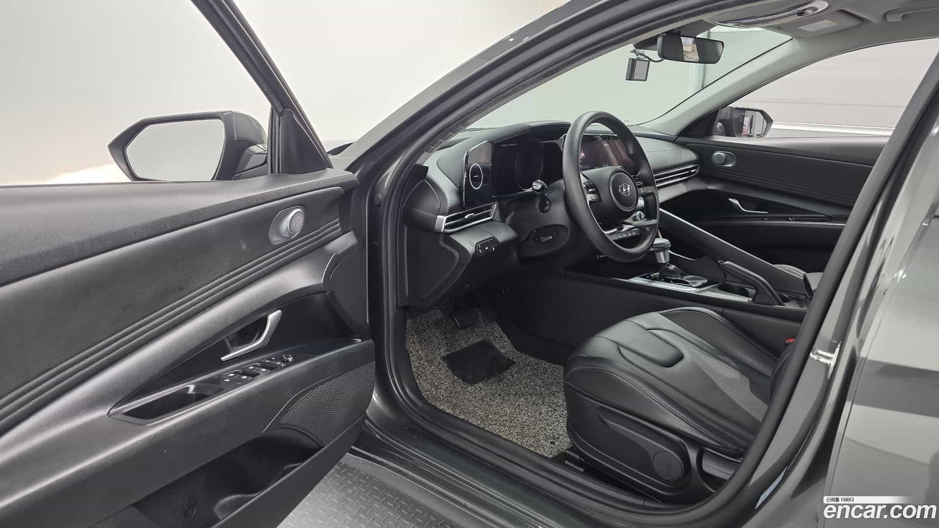 AVANTE Hyundai 2020.6-INNER-010