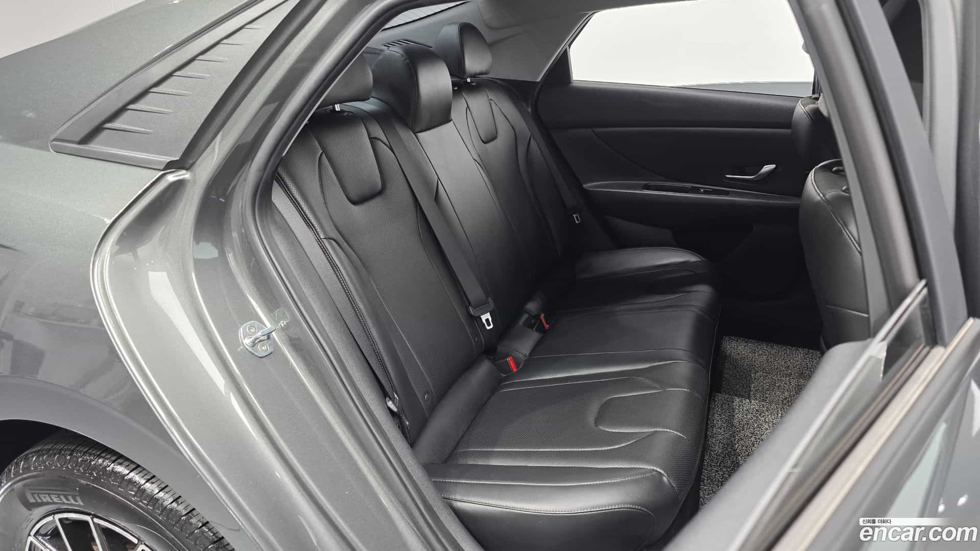 AVANTE Hyundai 2020.6-OPTION-015