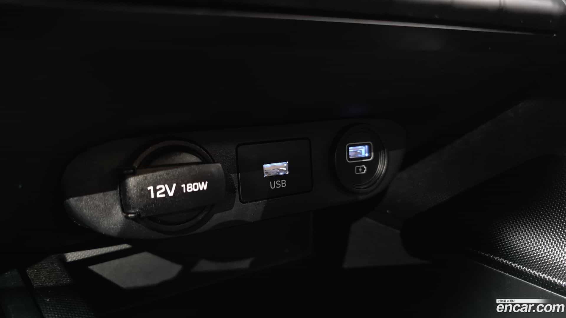 AVANTE Hyundai 2020.6-OPTION-022