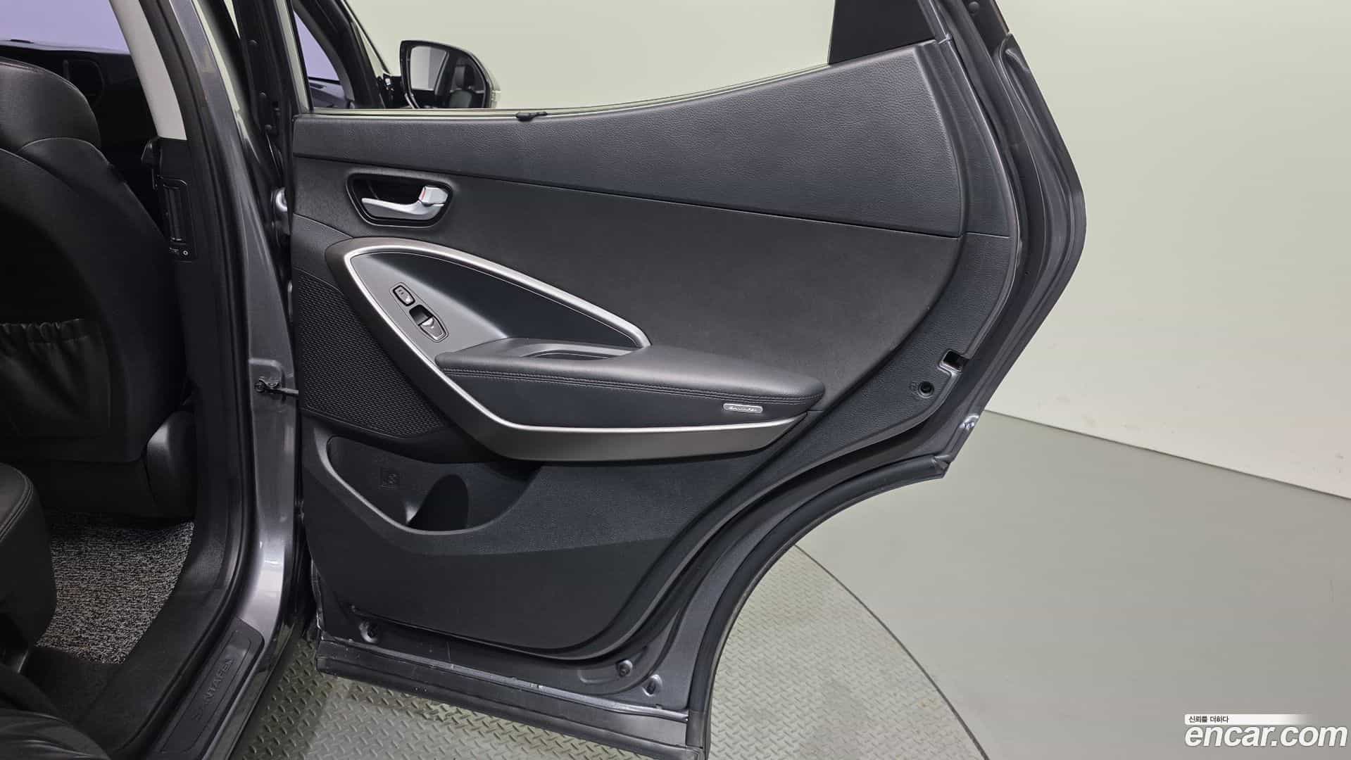 Santafe Hyundai 2016.7-INNER-035