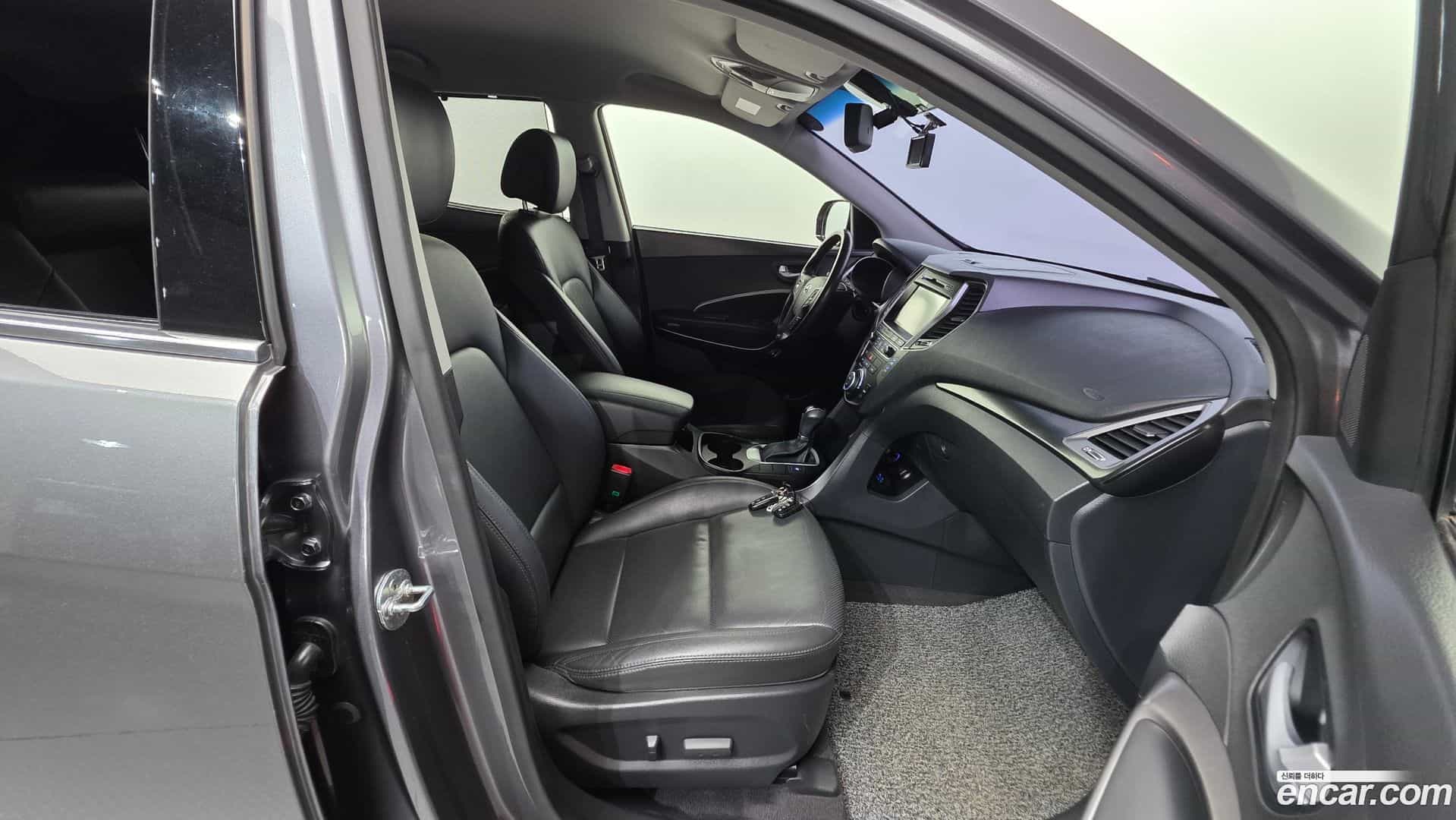 Santafe Hyundai 2016.7-INNER-036