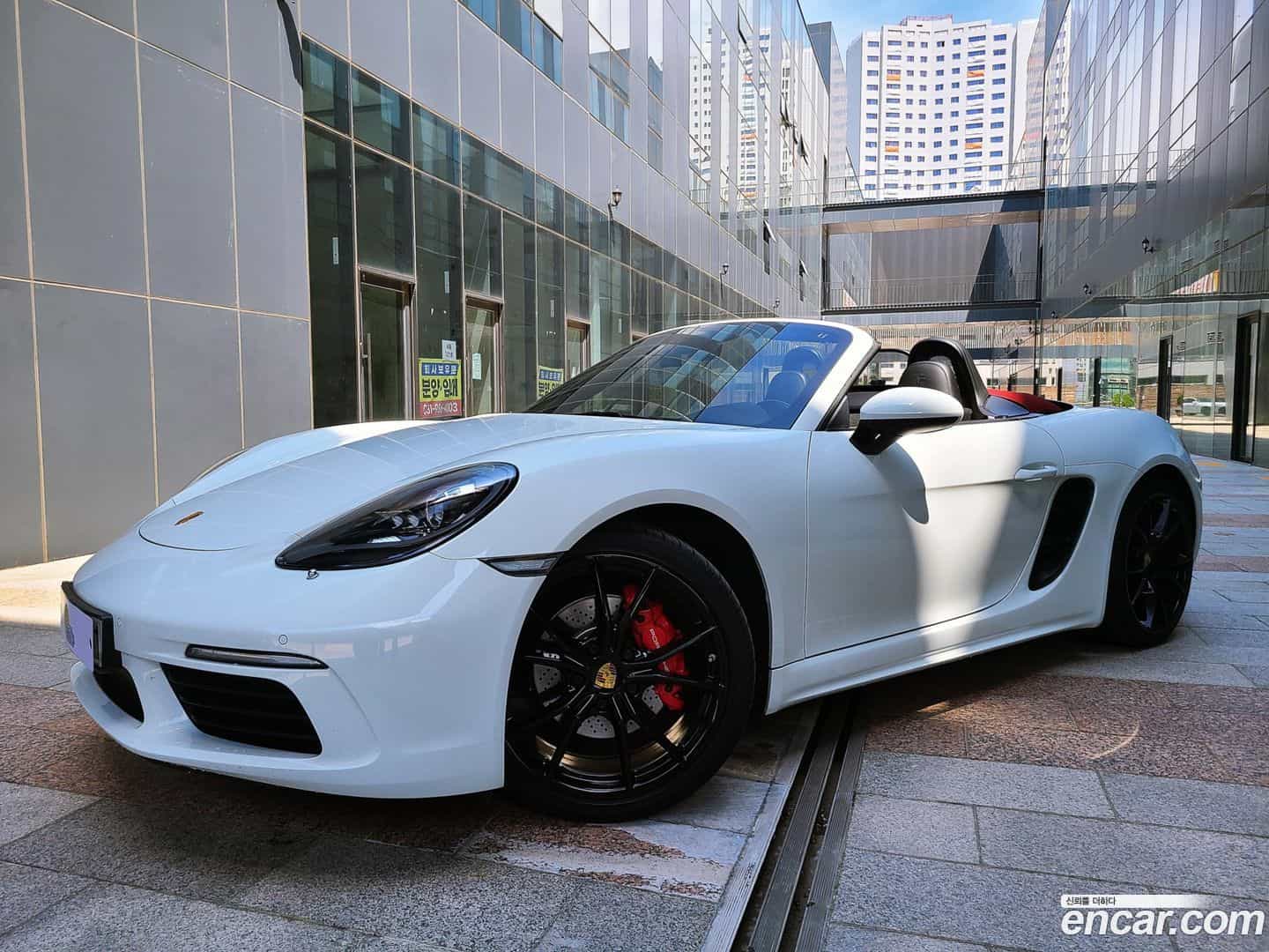 718 Porsche 2017.5-OUTER-002