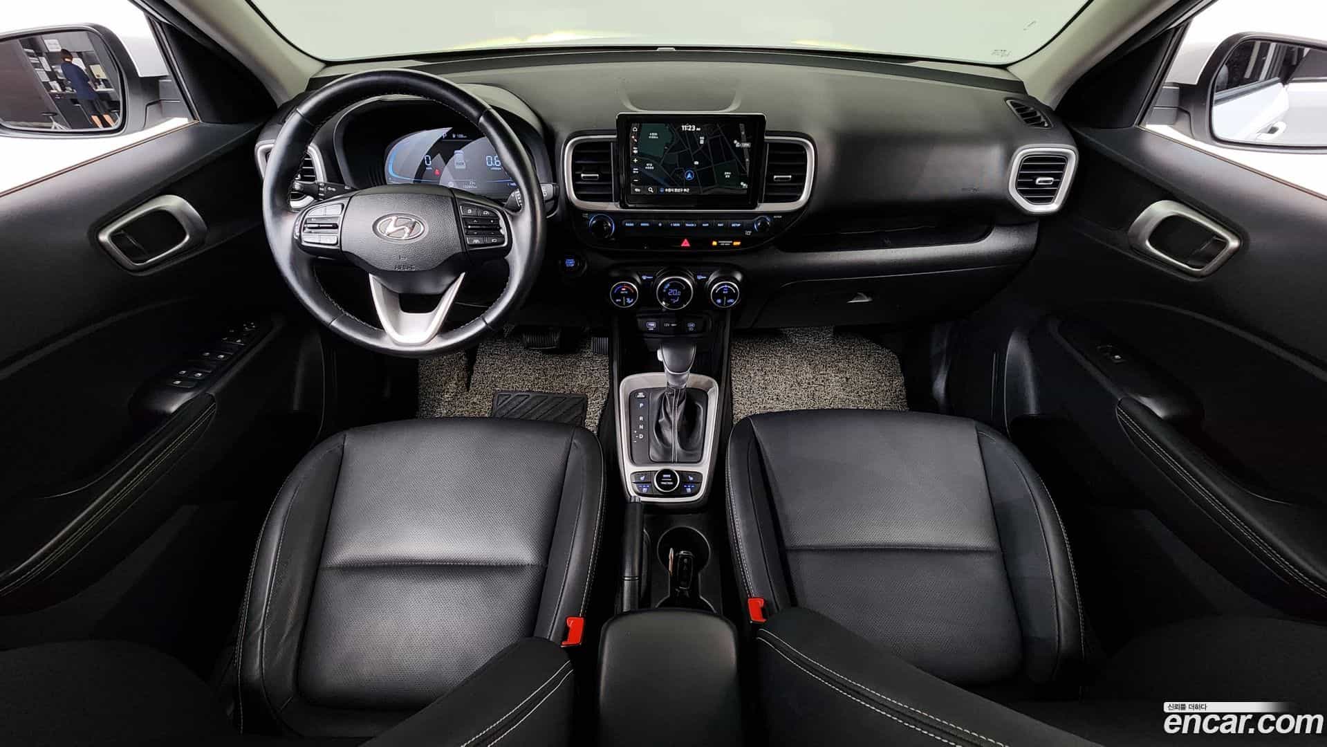 Venue Hyundai 2023.1-INNER-007