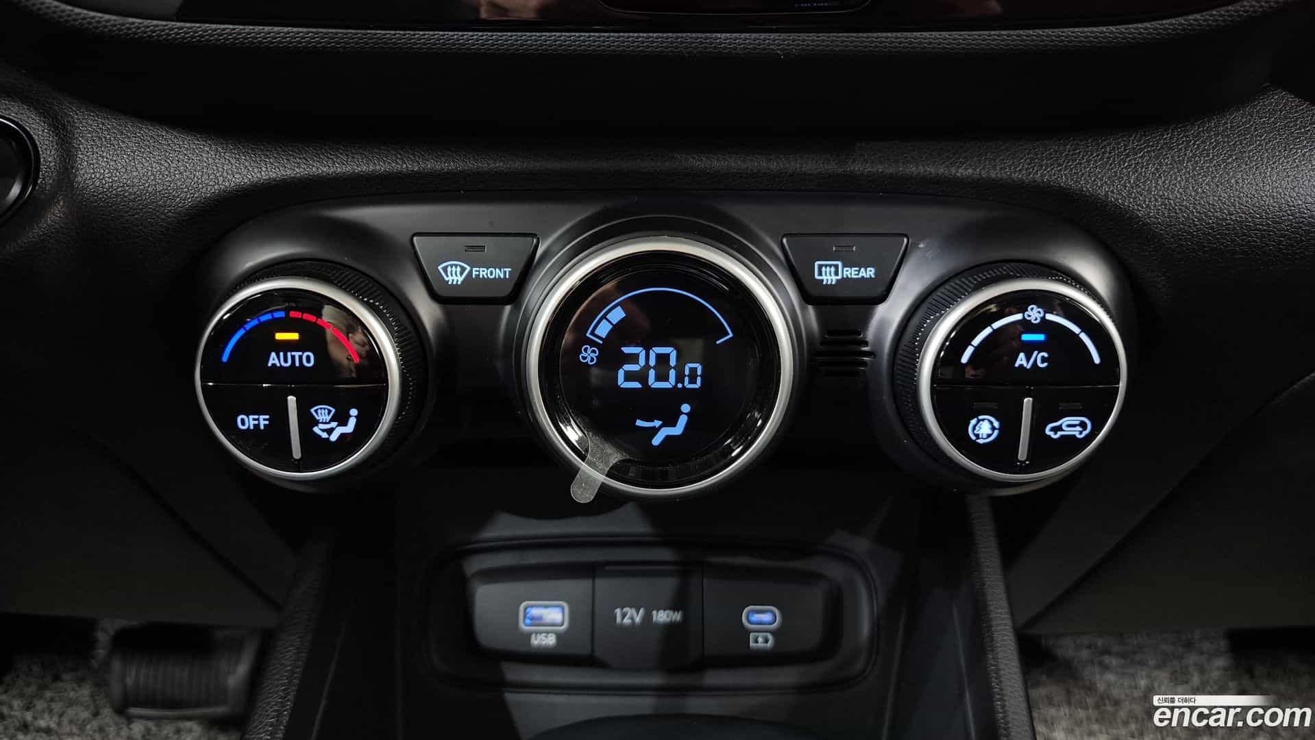 Venue Hyundai 2023.1-OPTION-041