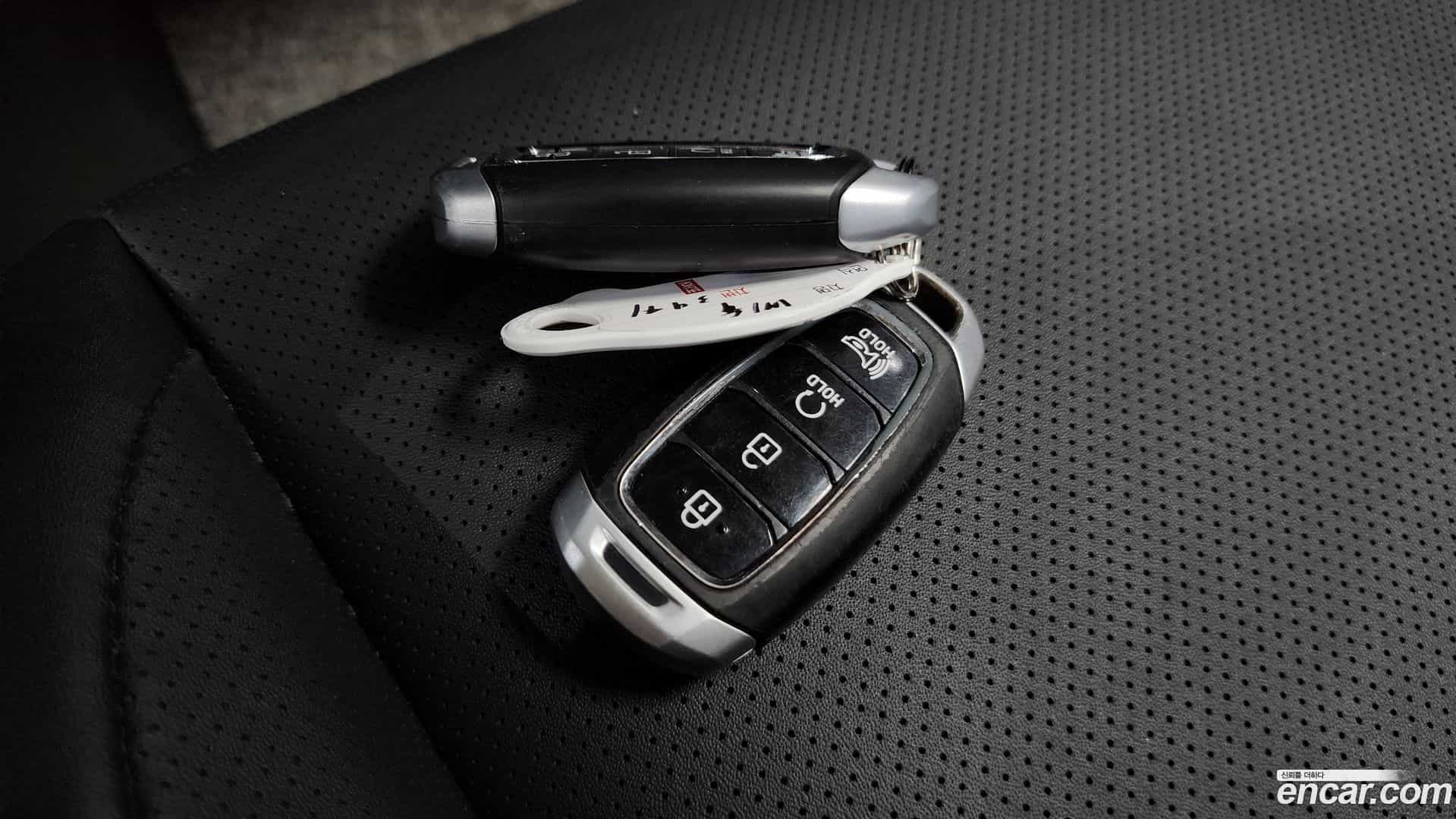 Venue Hyundai 2023.1-OPTION-044