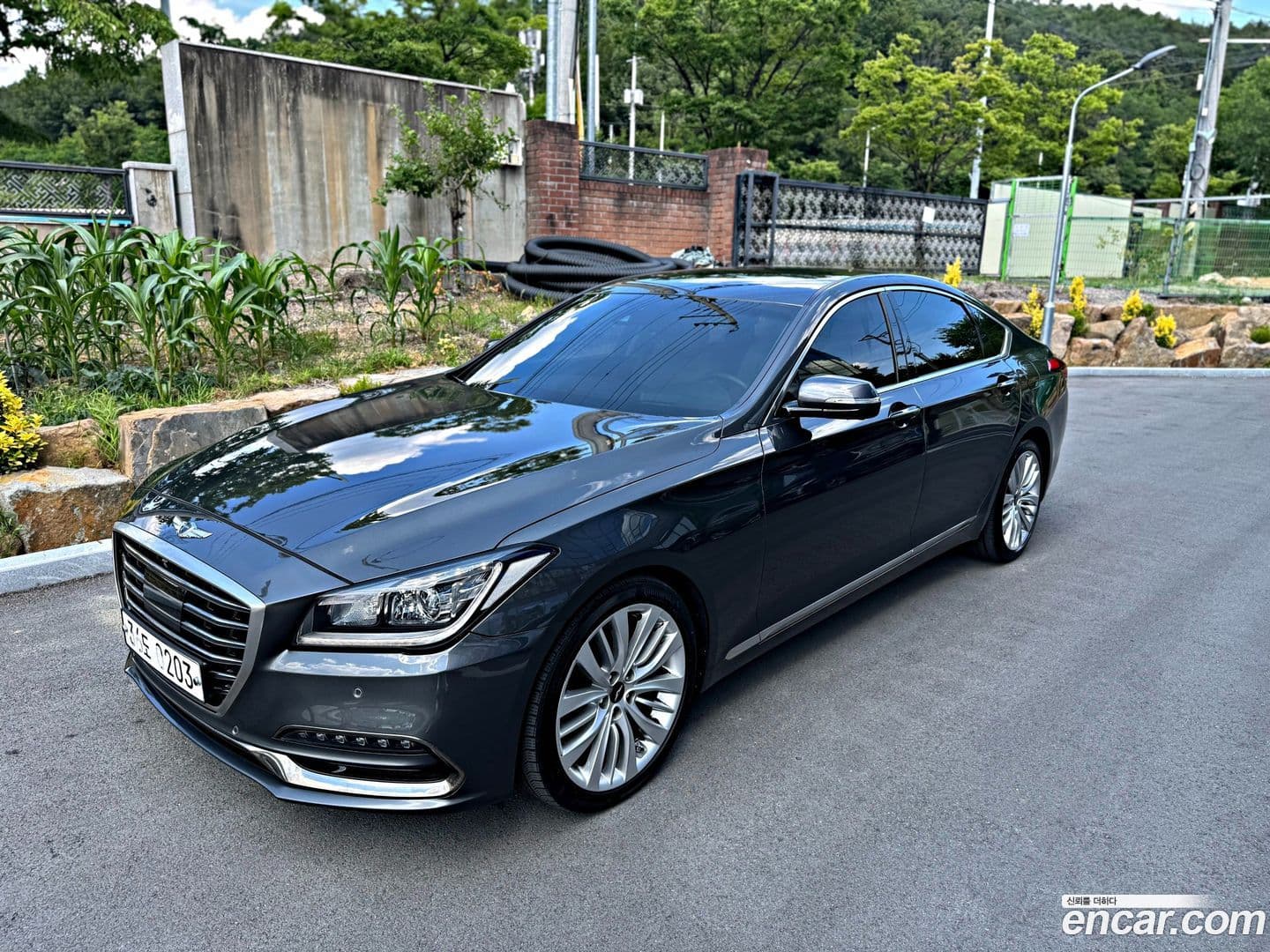 Main__Slider__Photo:G80 Genesis 2016.10-0