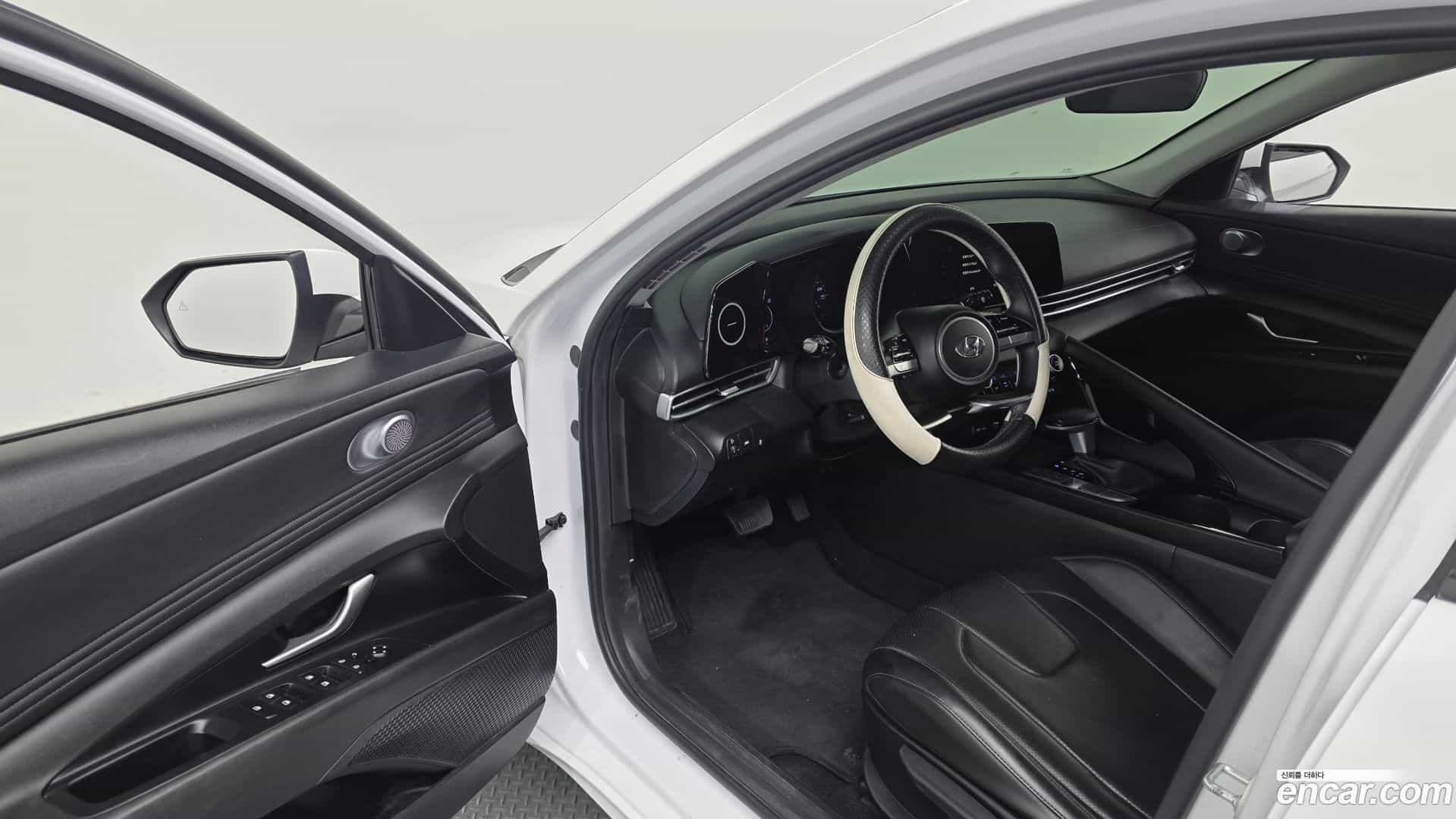 AVANTE Hyundai 2023.2-INNER-010