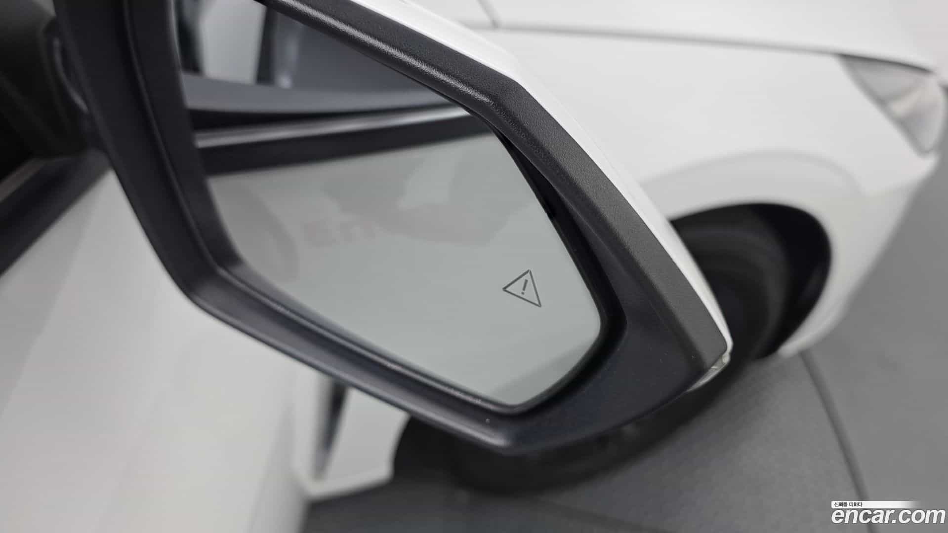 AVANTE Hyundai 2023.2-OPTION-023