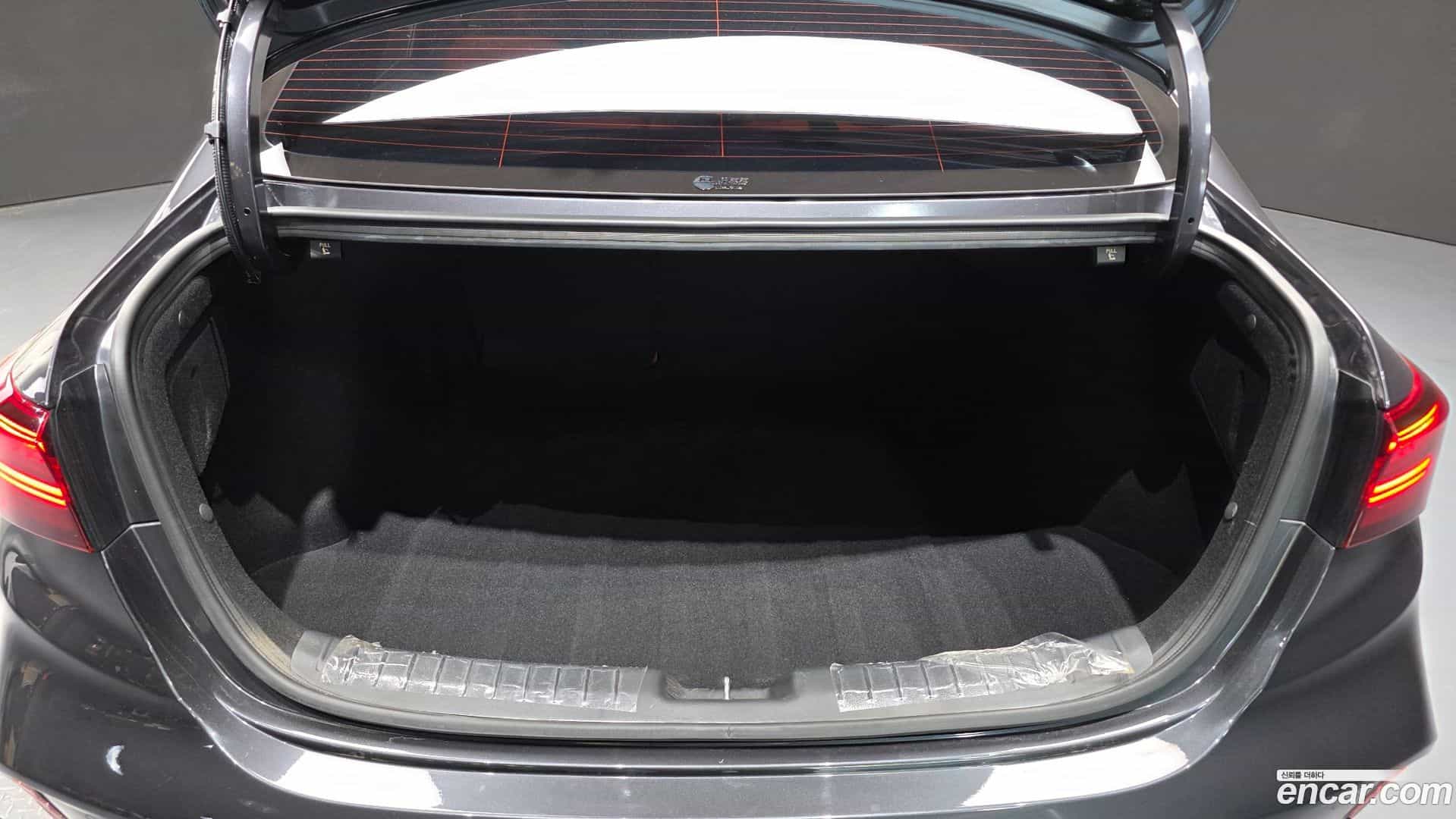 K3 Kia 2022.8-OPTION-024