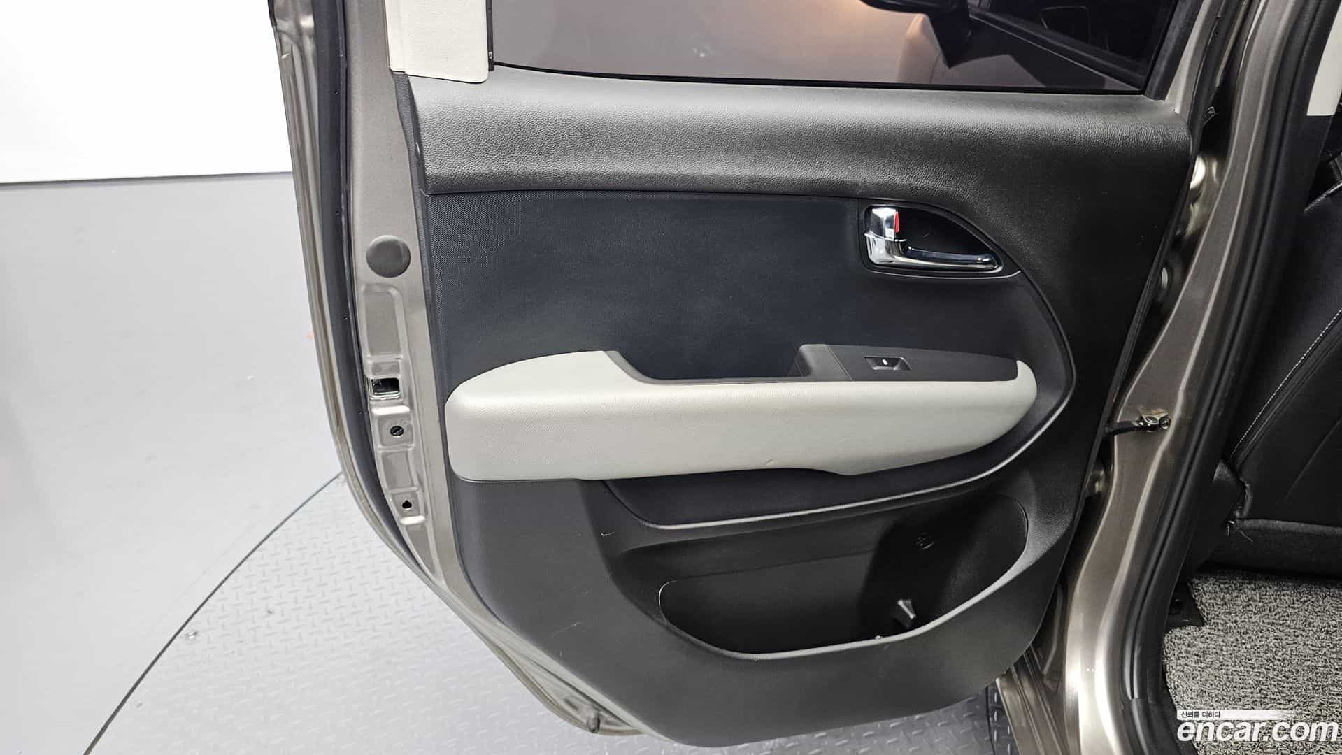 RAY Kia 2019.3-INNER-035