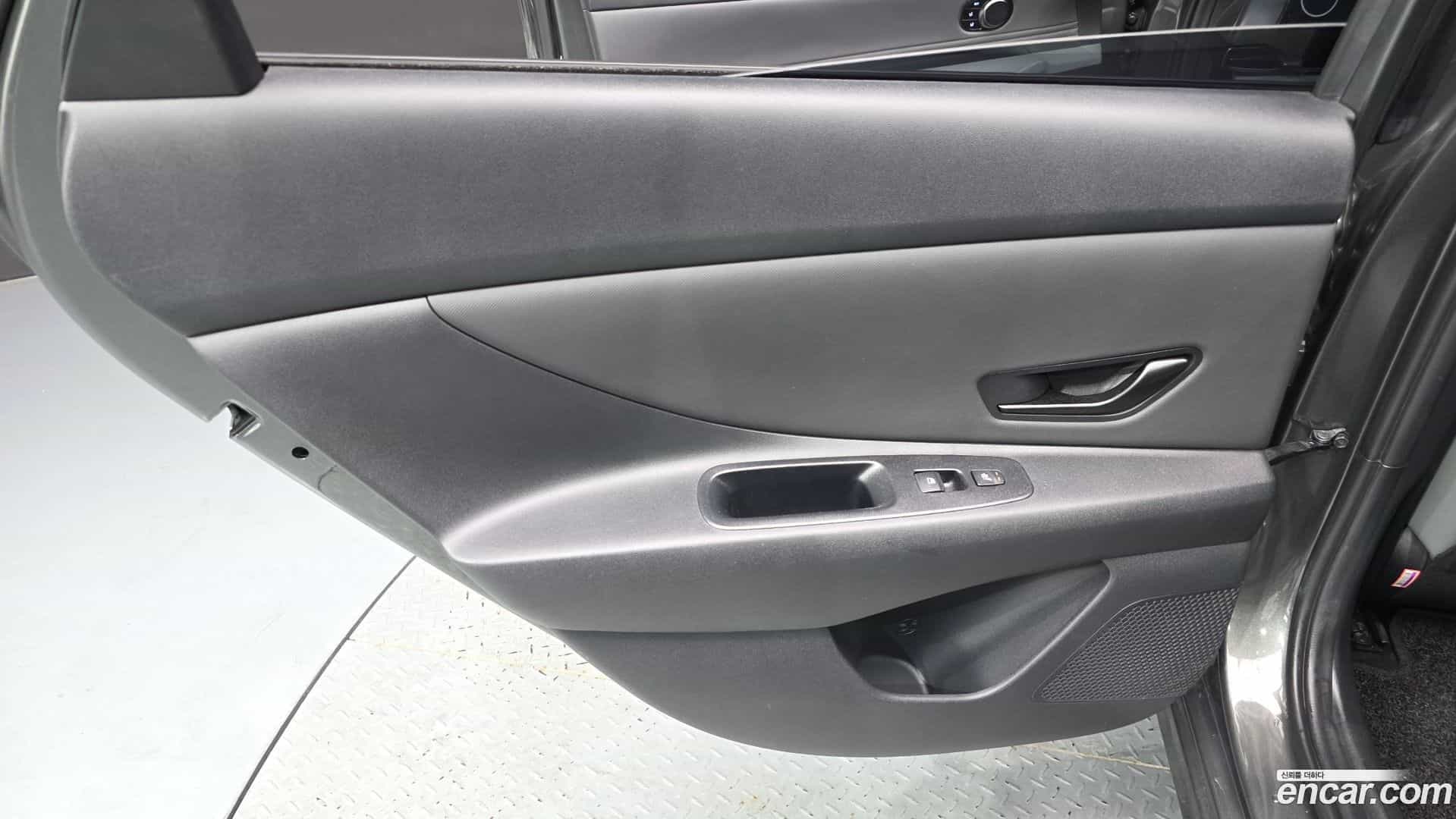 AVANTE Hyundai 2023.4-INNER-035