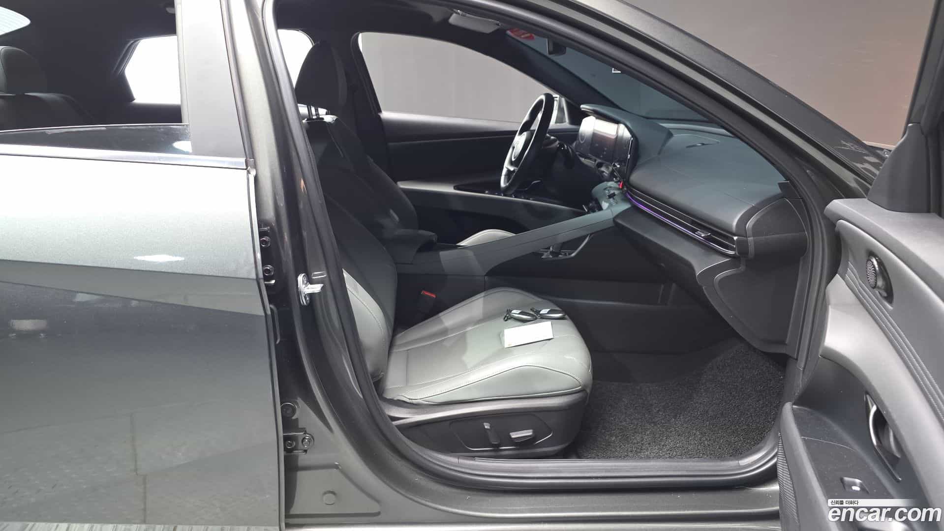 AVANTE Hyundai 2023.4-INNER-036