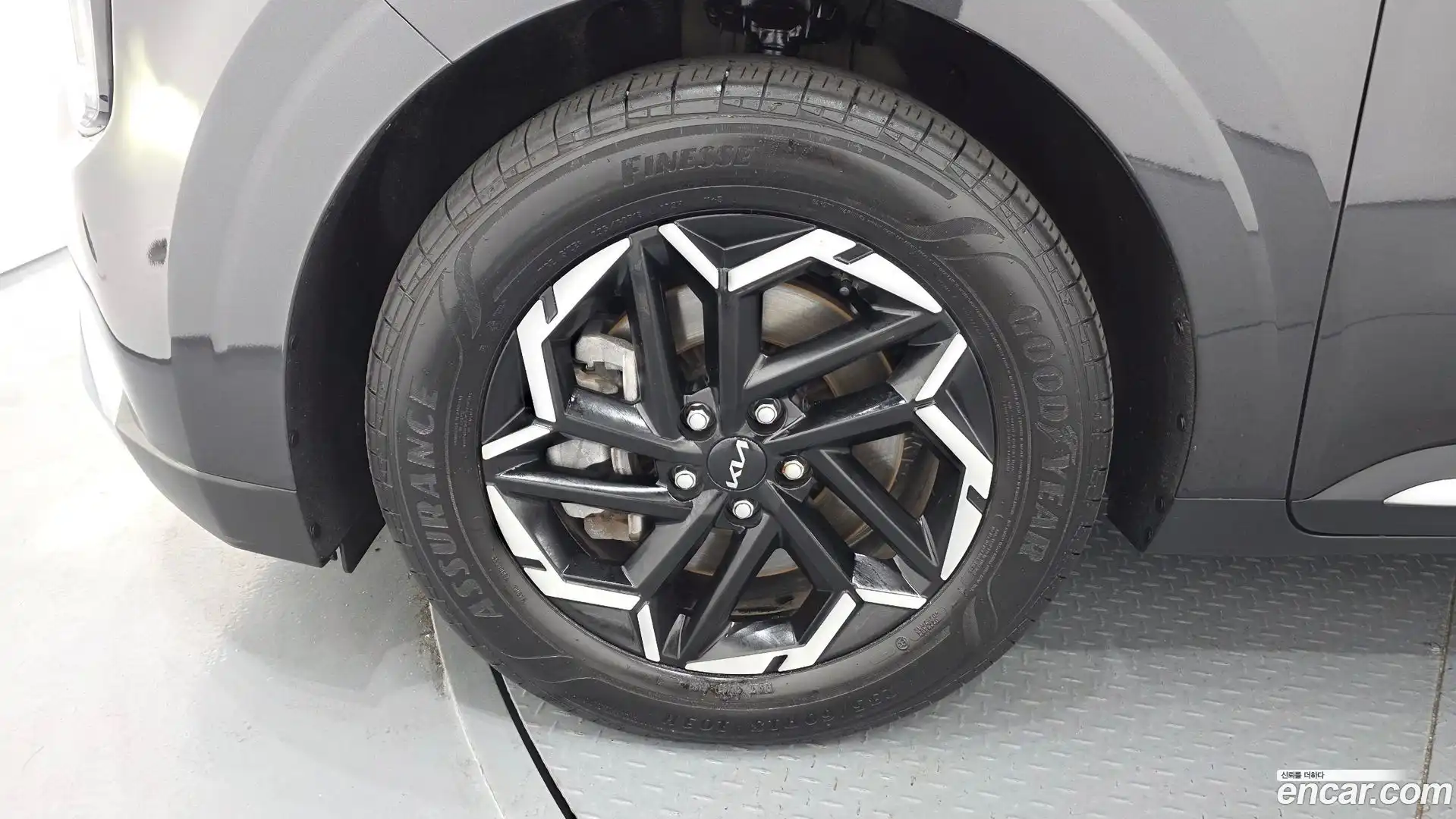 Canival Kia 2023.10-OUTER-005