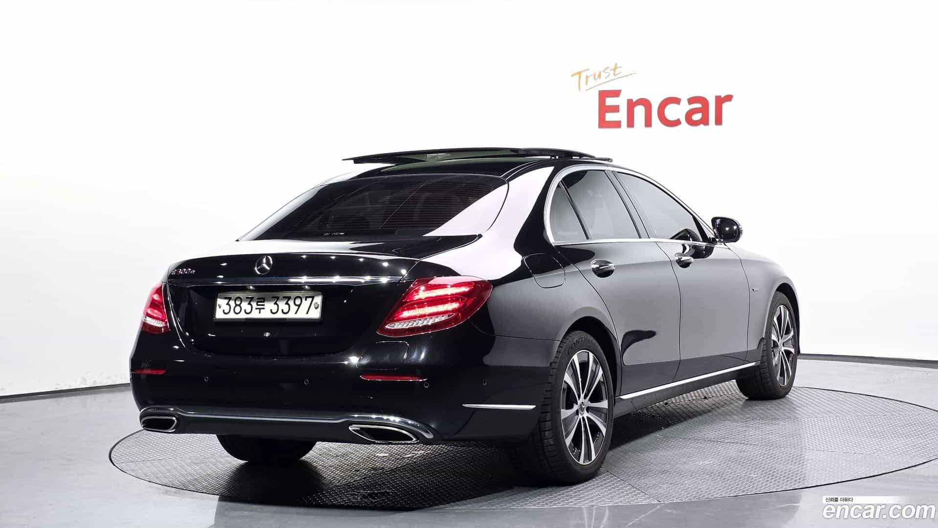 E-Class Mercedes-Benz 2019.11-OUTER-002