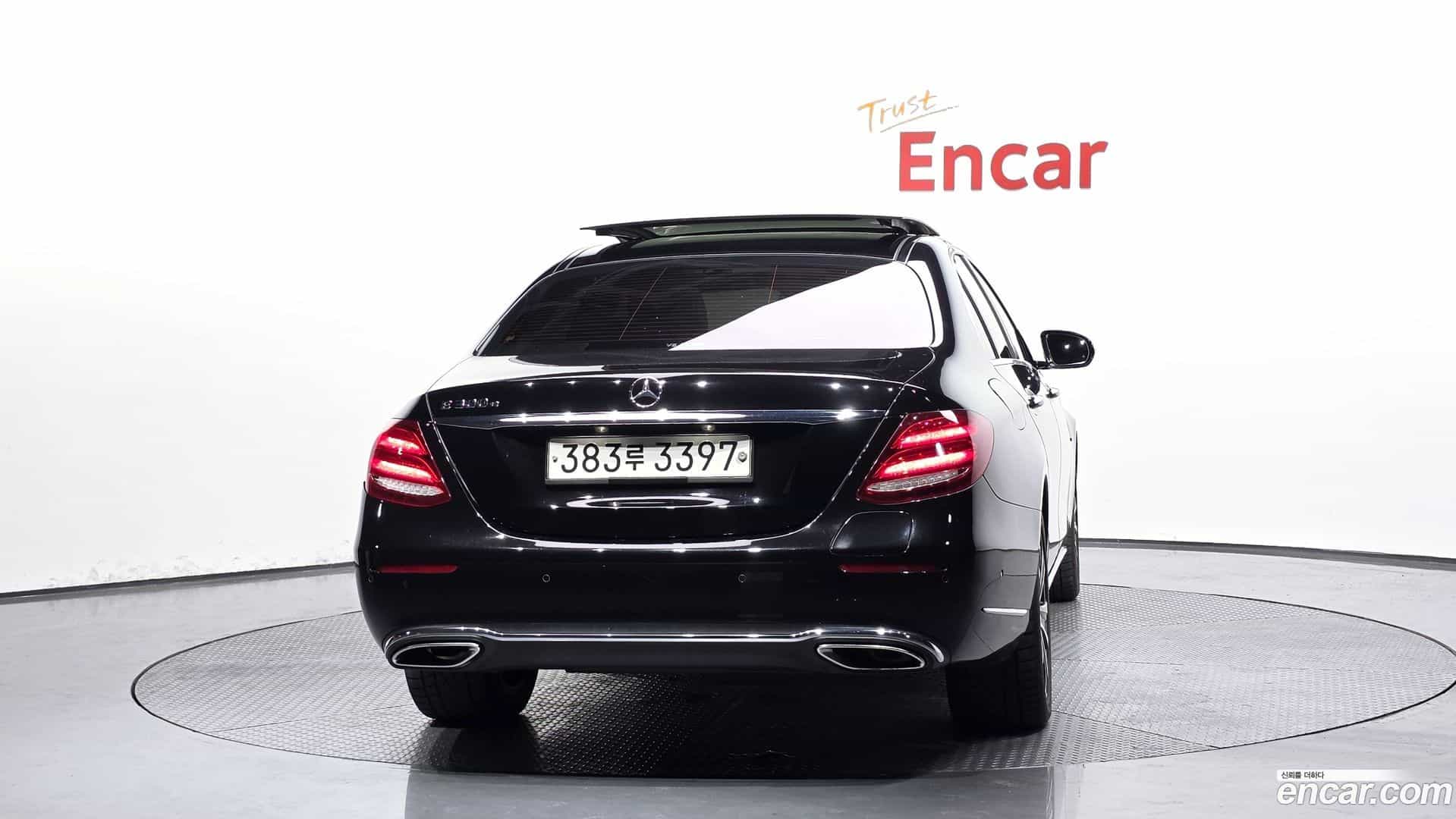 E-Class Mercedes-Benz 2019.11-OUTER-004