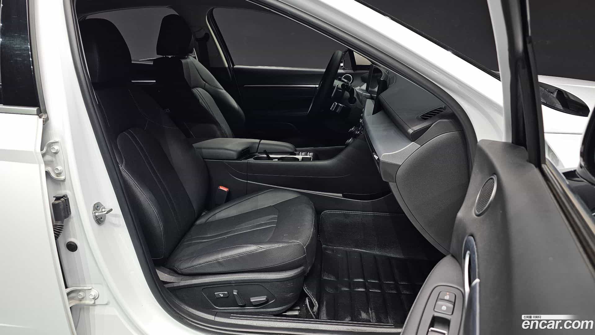 Sonata Hyundai 2025.0-INNER-036