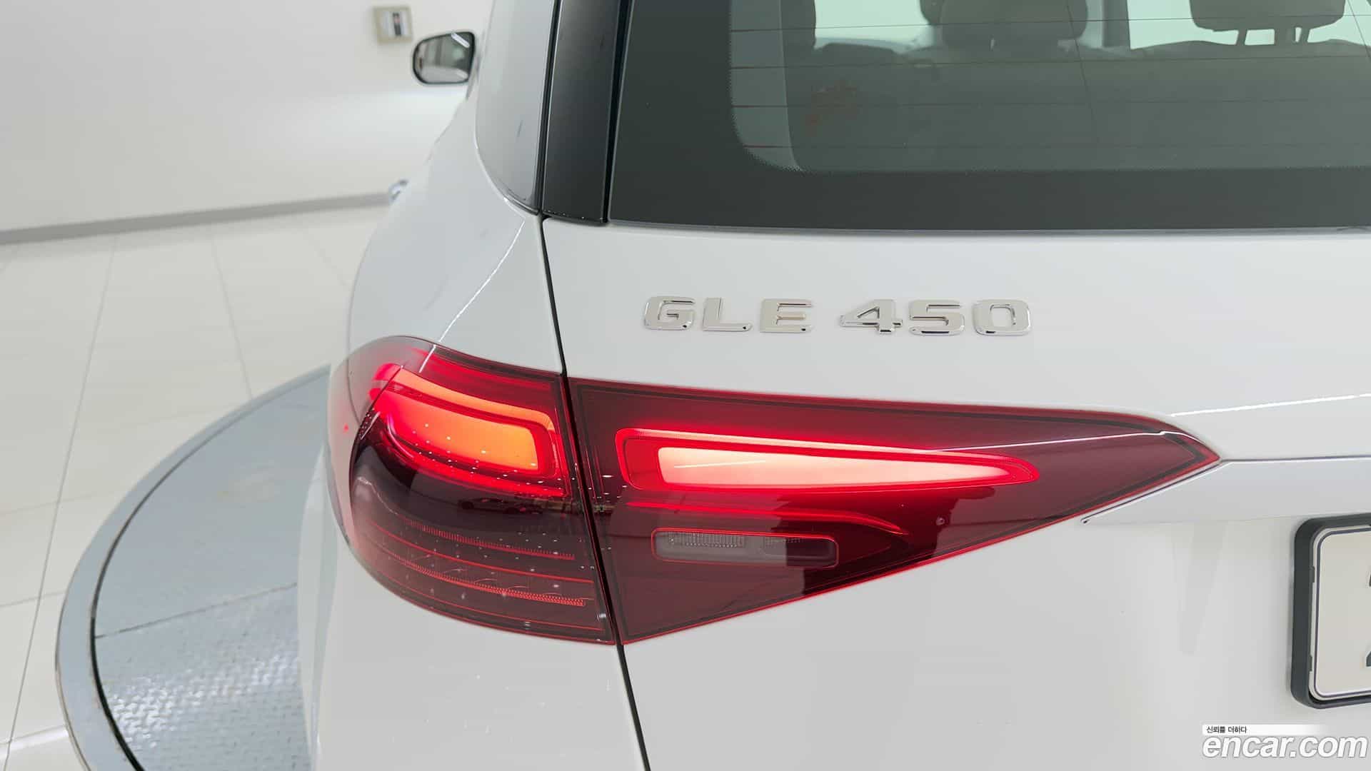 GLE-Class Mercedes-Benz 2025.7-OPTION-015