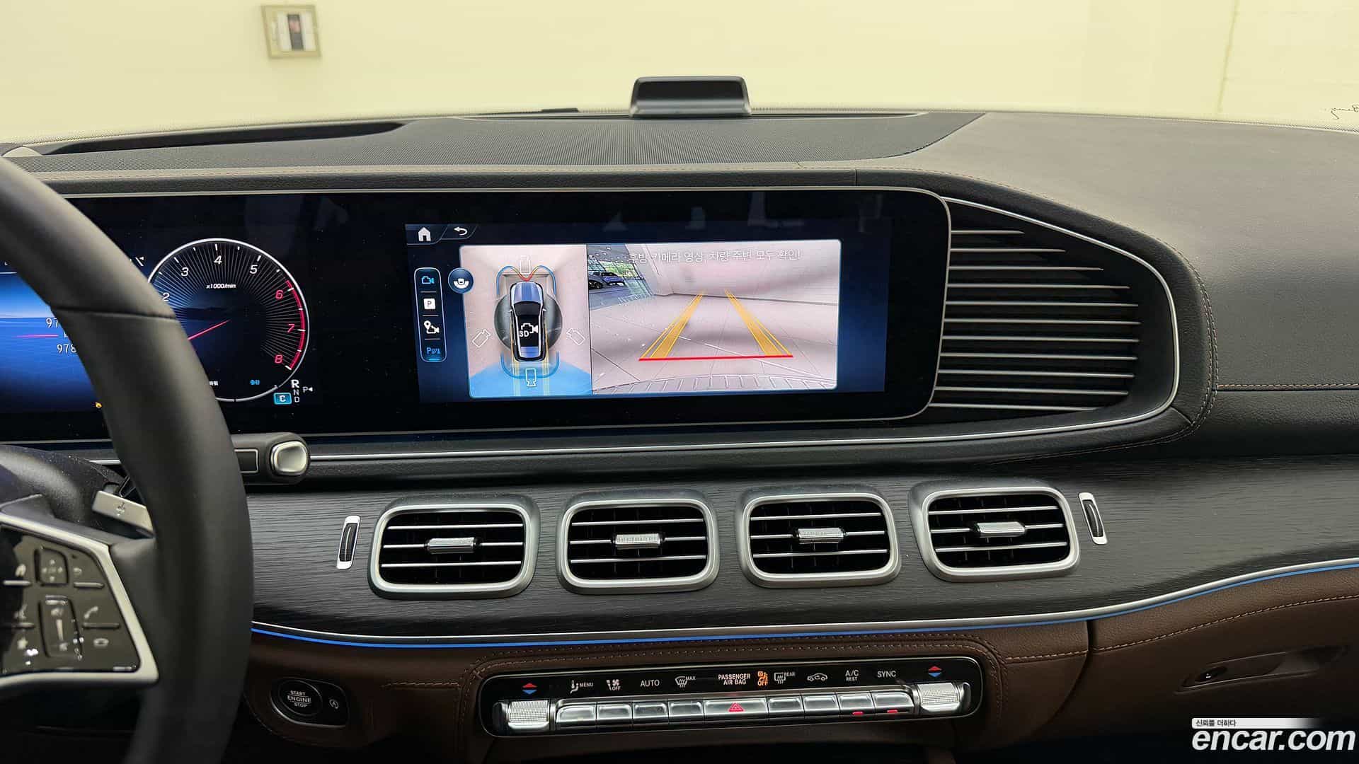 GLE-Class Mercedes-Benz 2025.7-OPTION-019