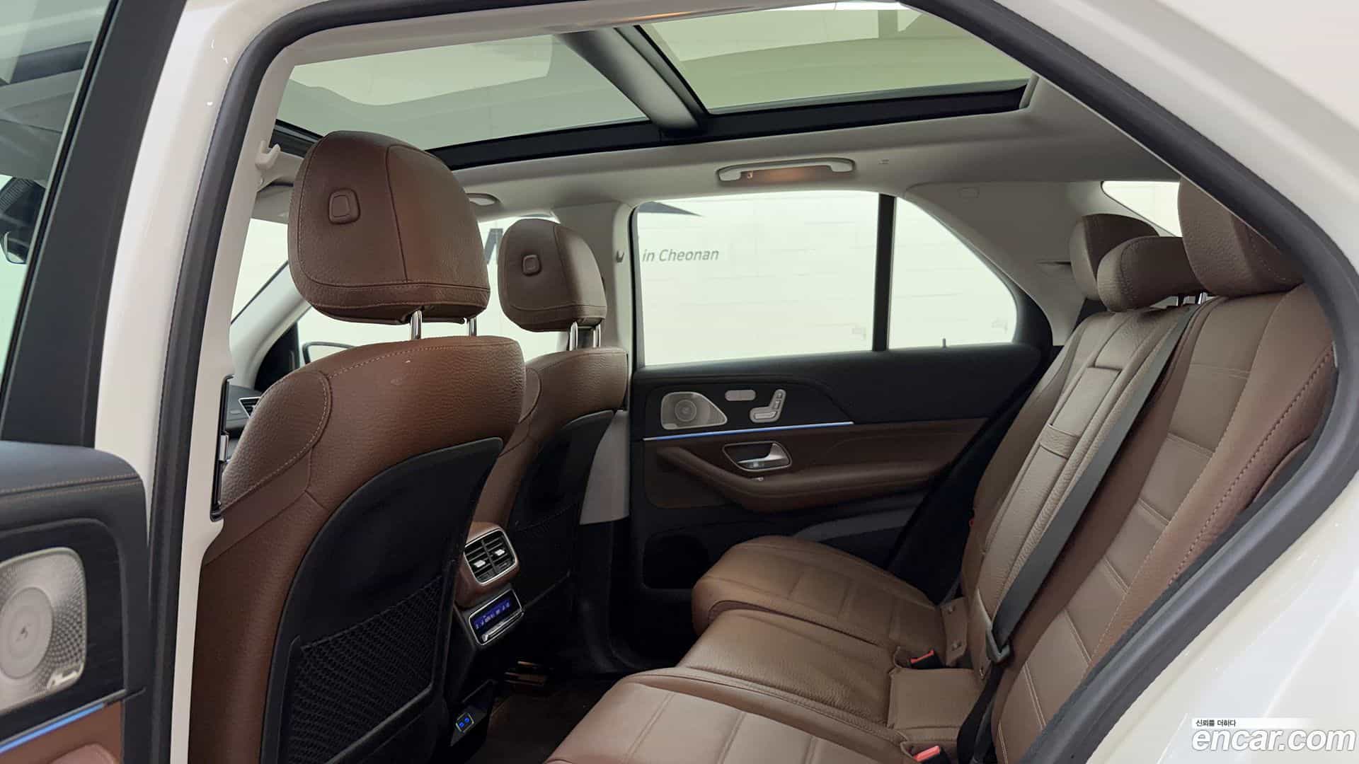 GLE-Class Mercedes-Benz 2025.7-OPTION-023