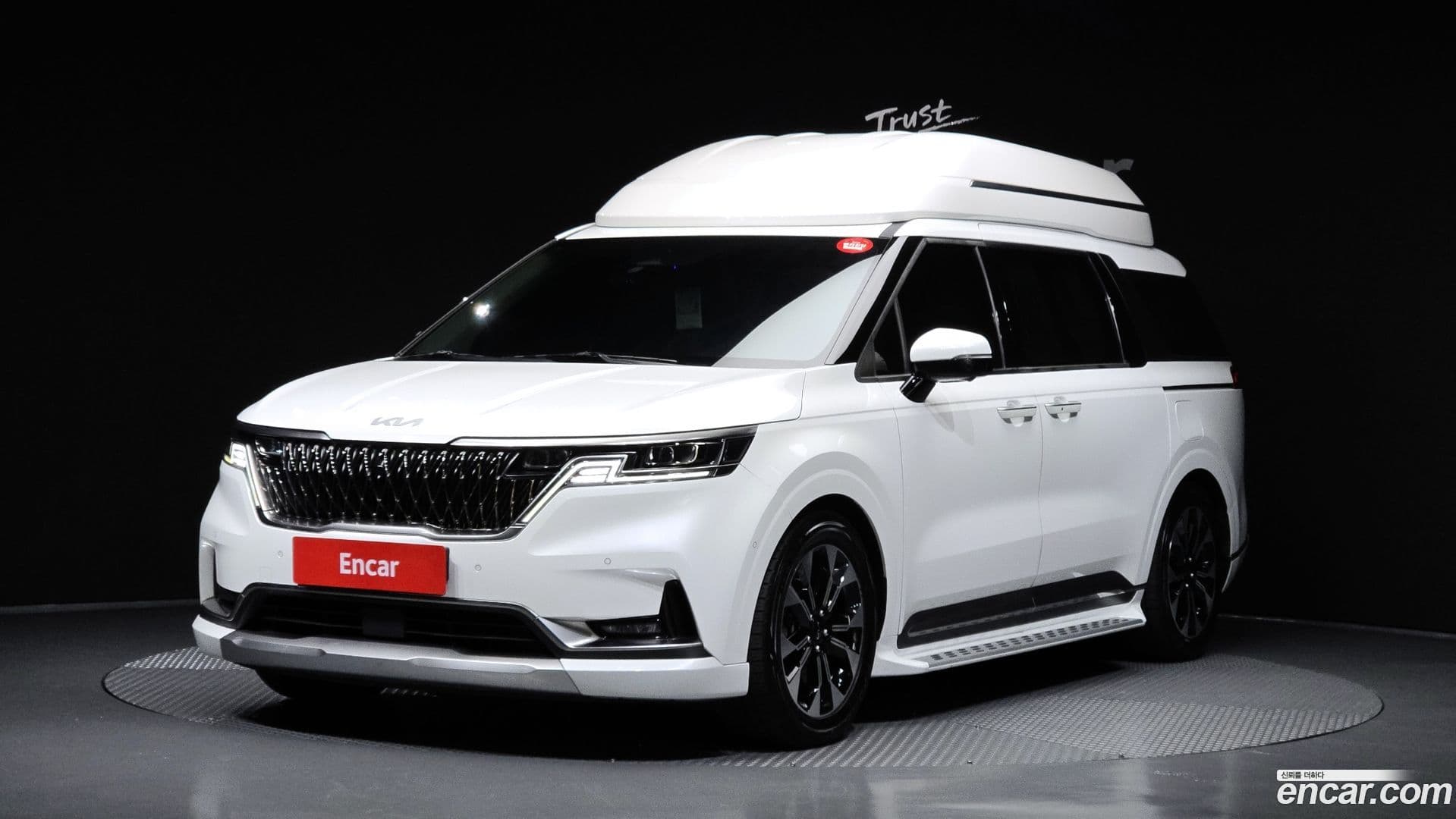 Main__Slider__Photo:Canival Kia 2021.11-0