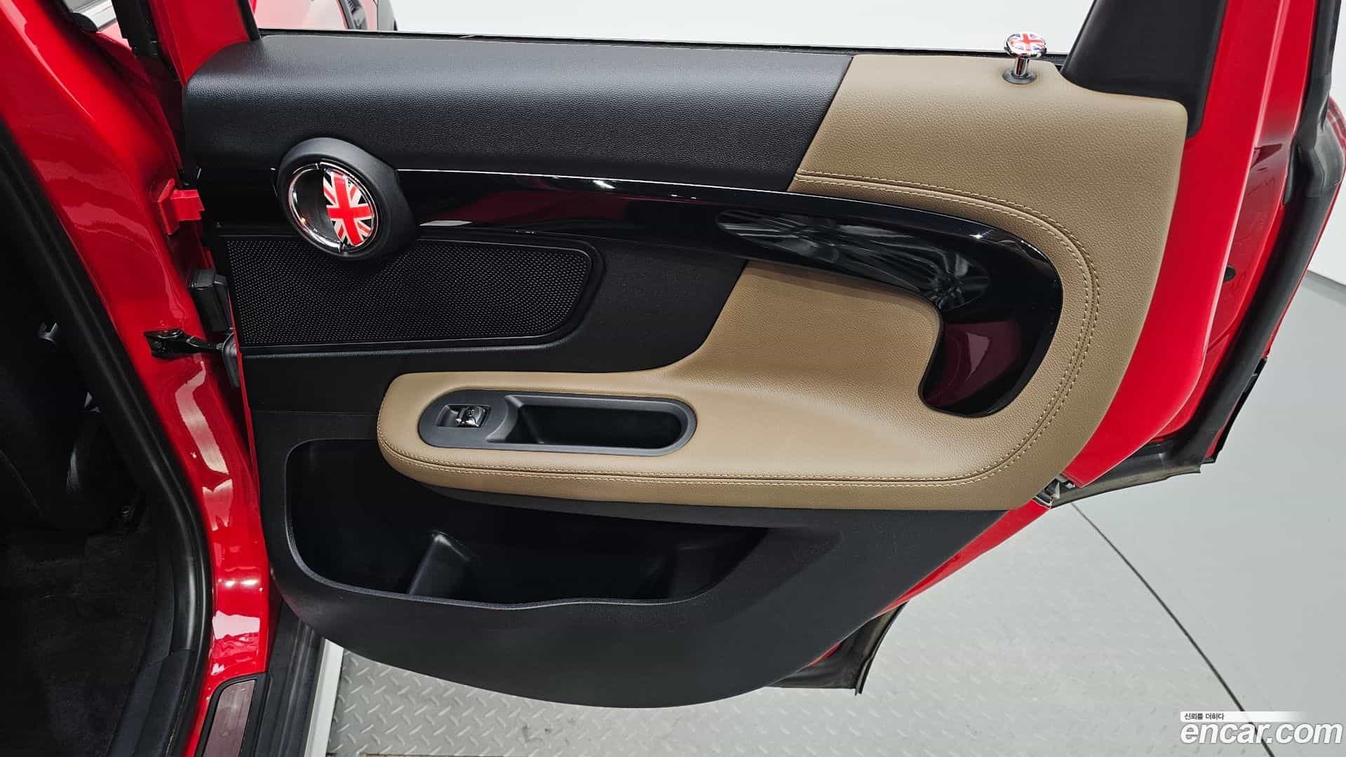 Countryman Mini 2019.8-INNER-035
