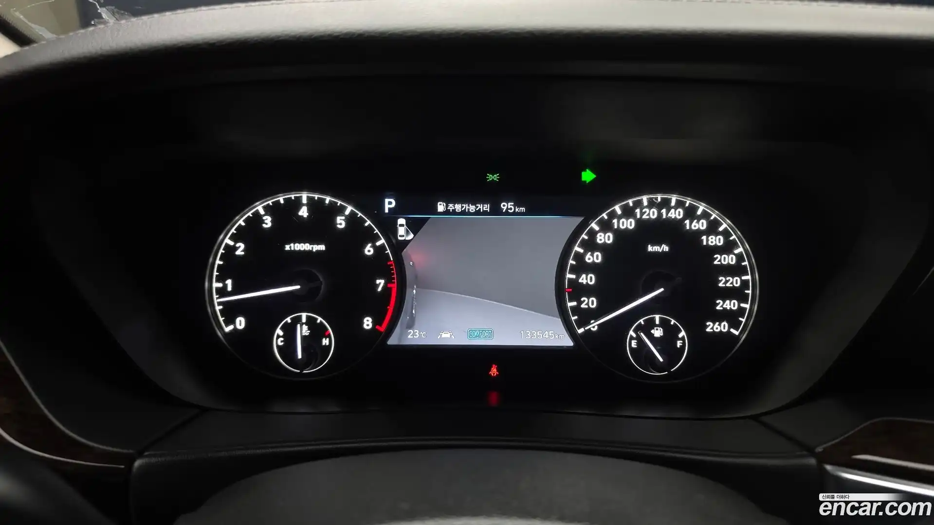 G90 Genesis 2019.1-INNER-008
