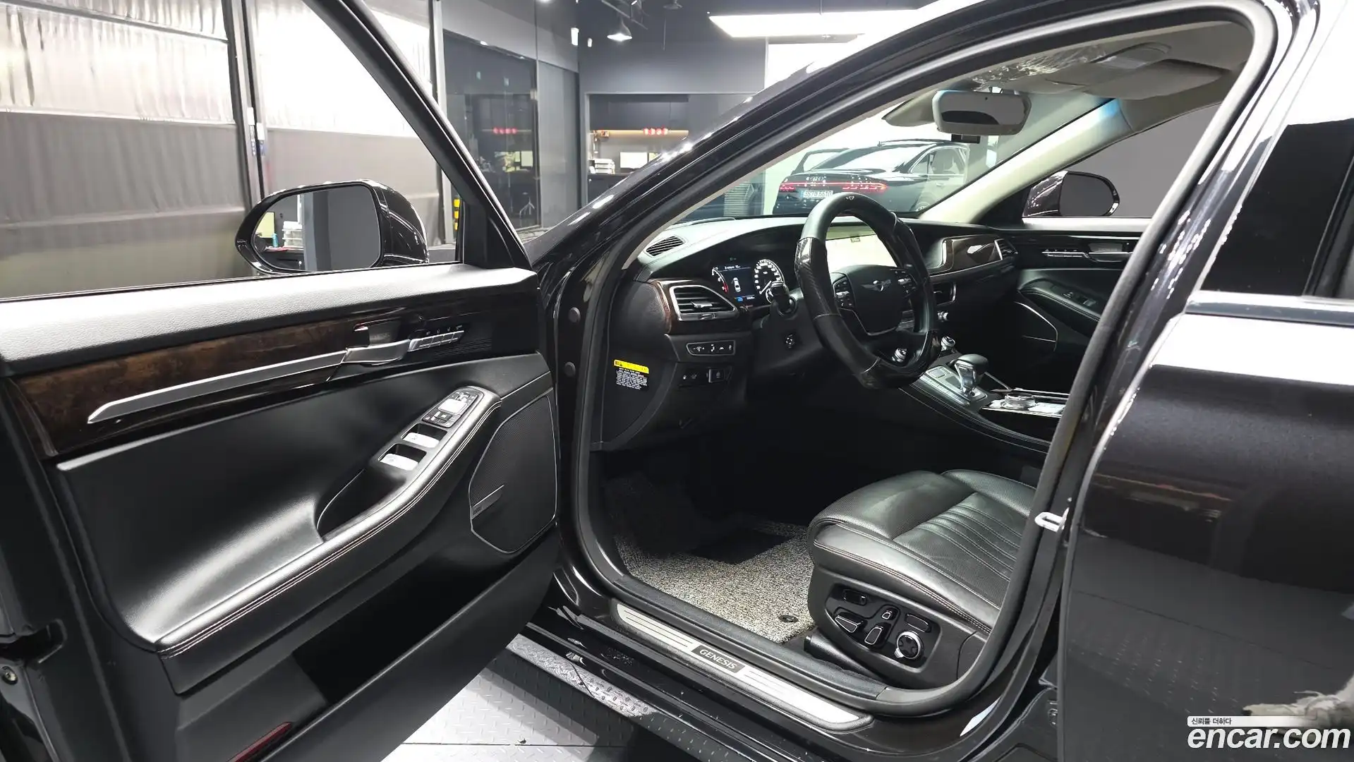 G90 Genesis 2019.1-INNER-010