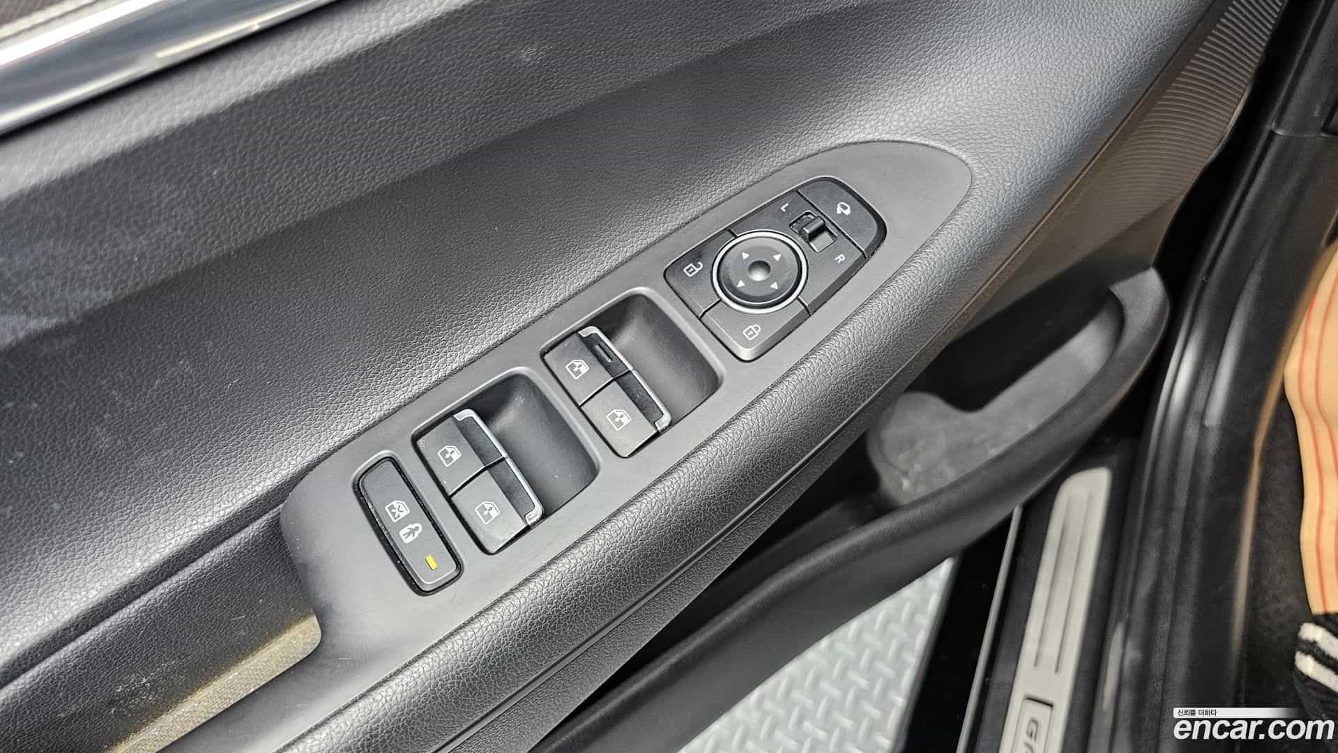 Grandeur Hyundai 2022.6-OPTION-016