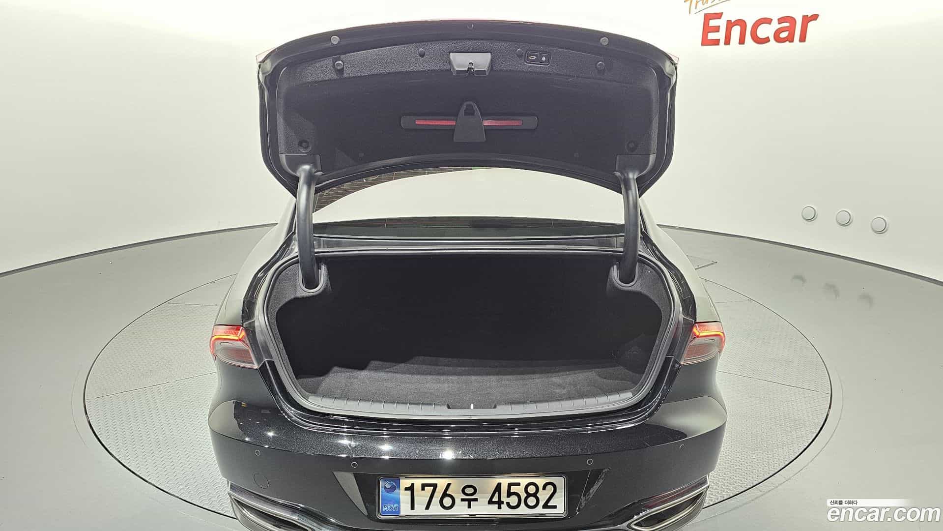 Grandeur Hyundai 2022.6-OPTION-024