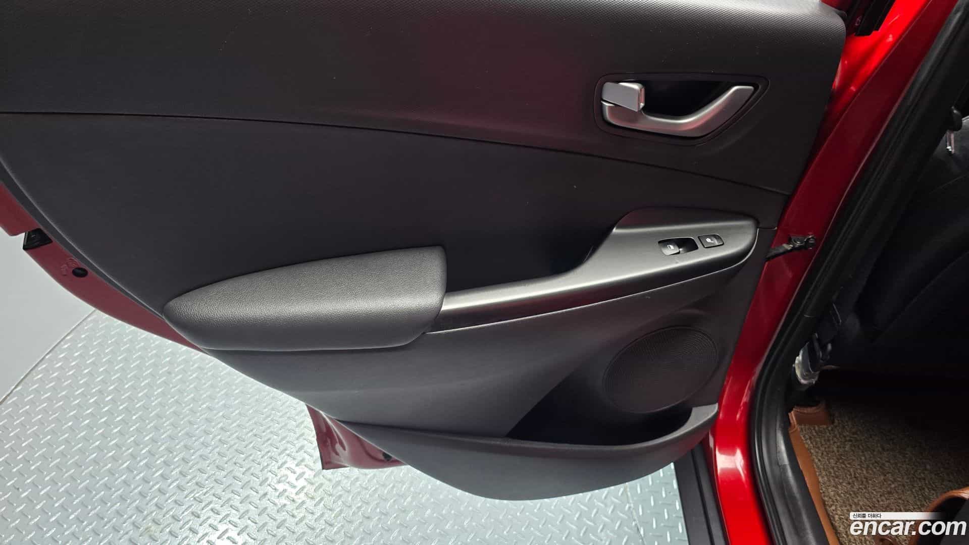 Kona Hyundai 2019.9-INNER-035
