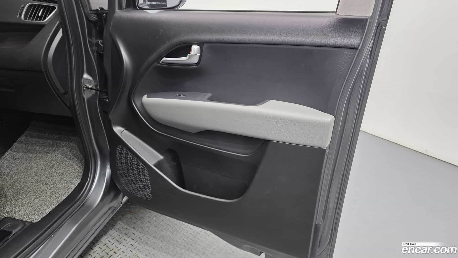 RAY Kia 2021.11-INNER-034