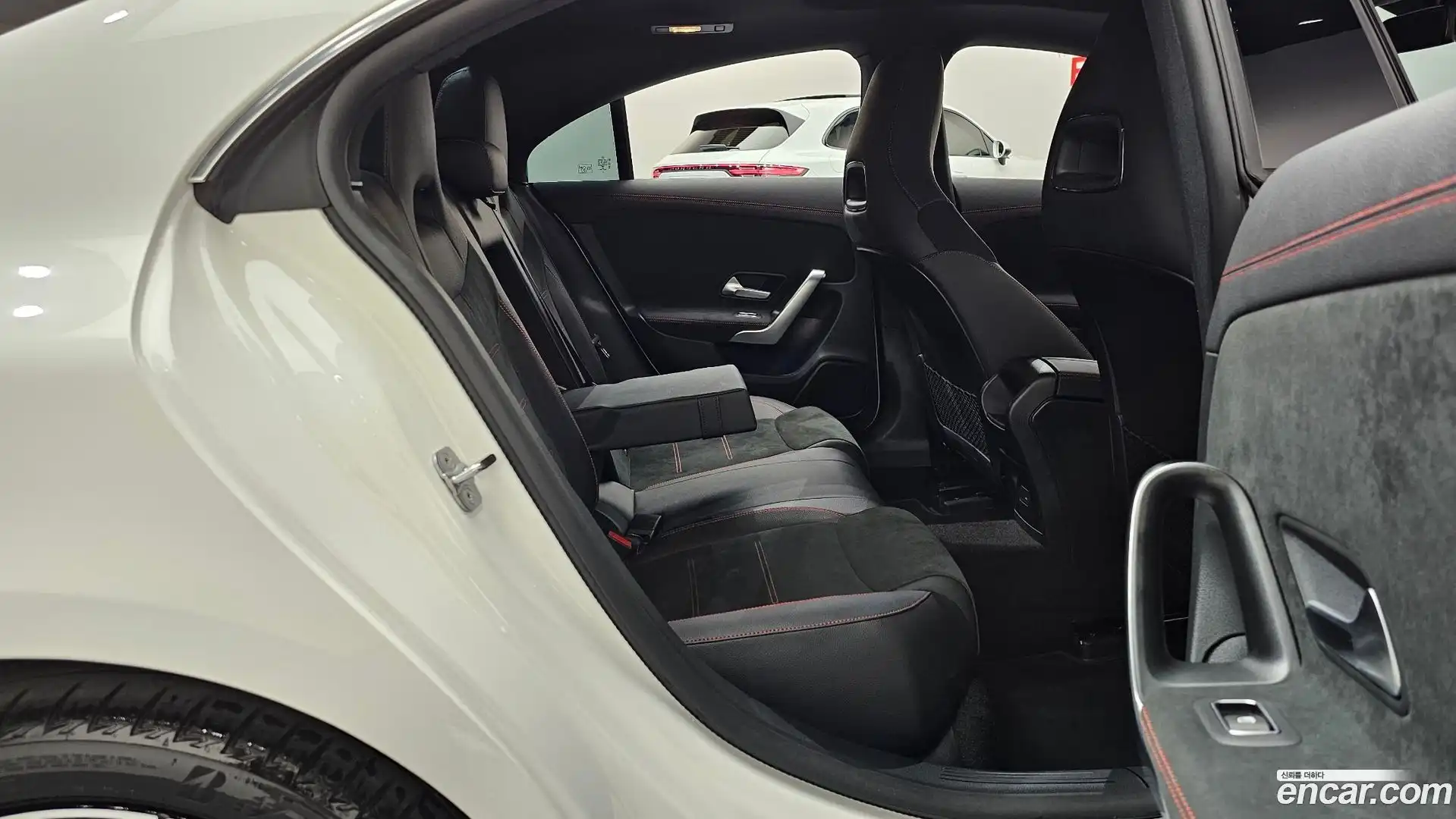 CLA-Class Mercedes-Benz 2023.3-OPTION-015