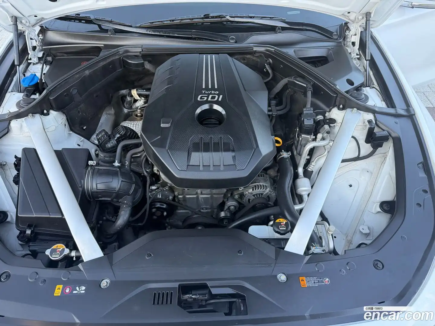 G70 Genesis 2018.0-OUTER-006
