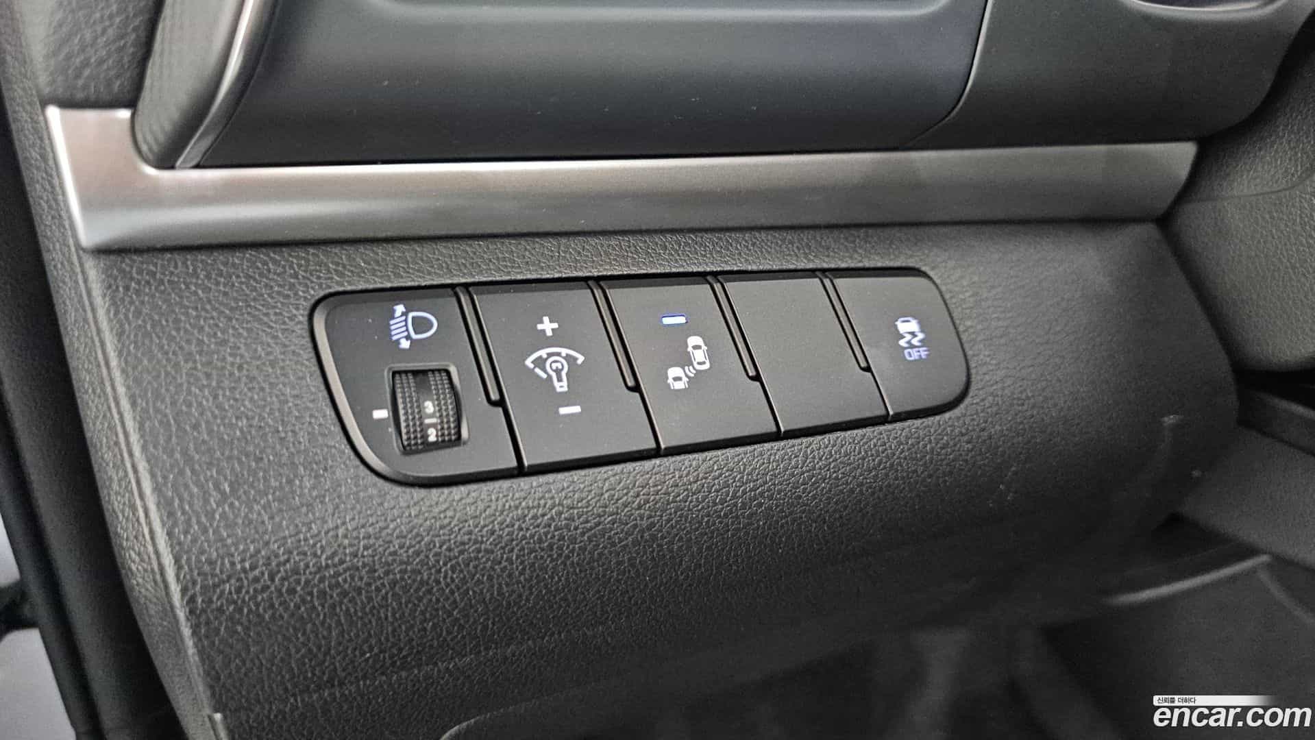 AVANTE Hyundai 2019.2-OPTION-024